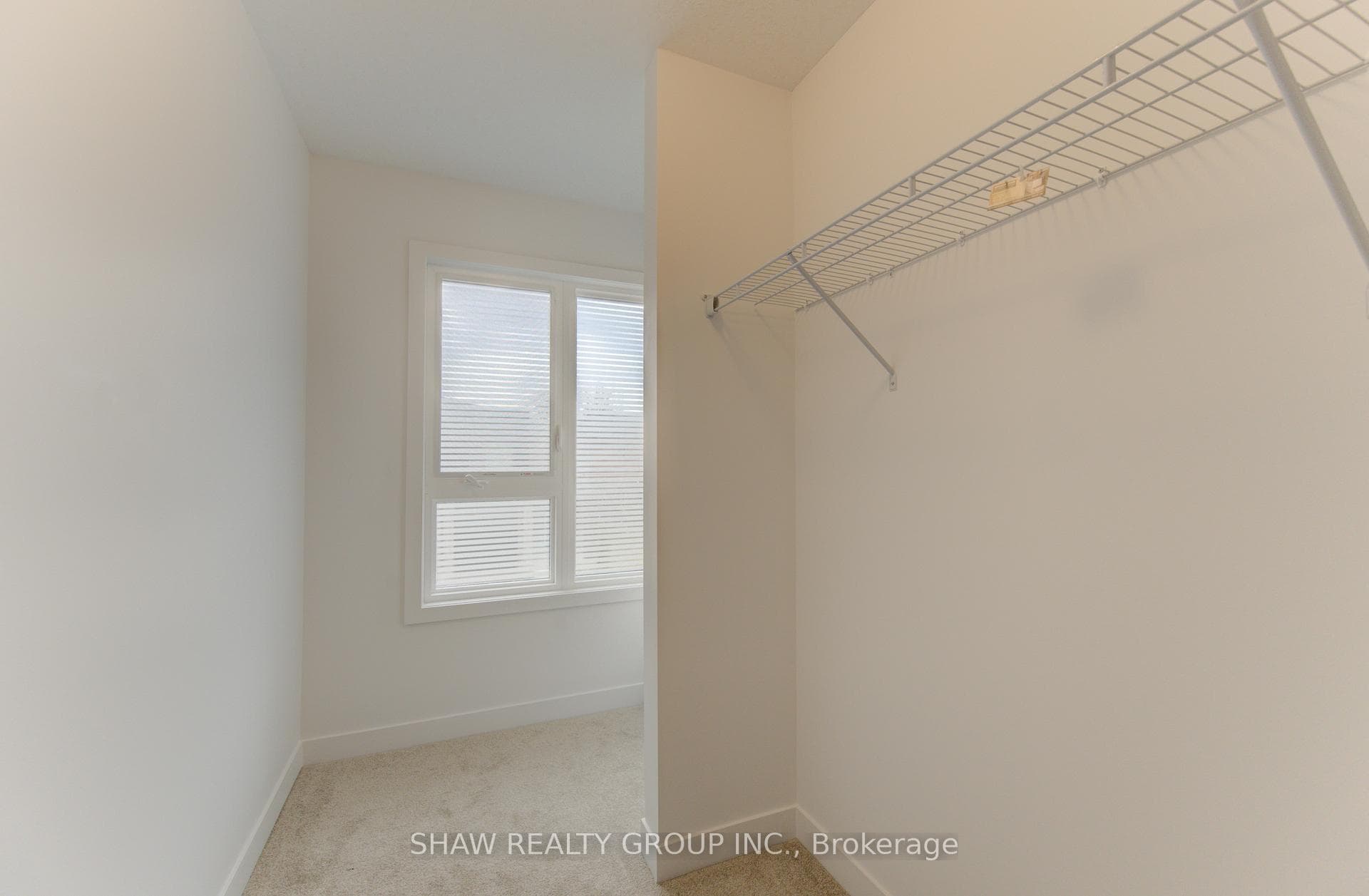 29 Oak Forest Common photo 22