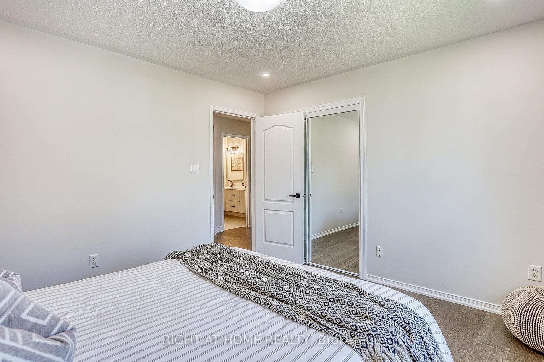 4 Holliman Lane photo 20