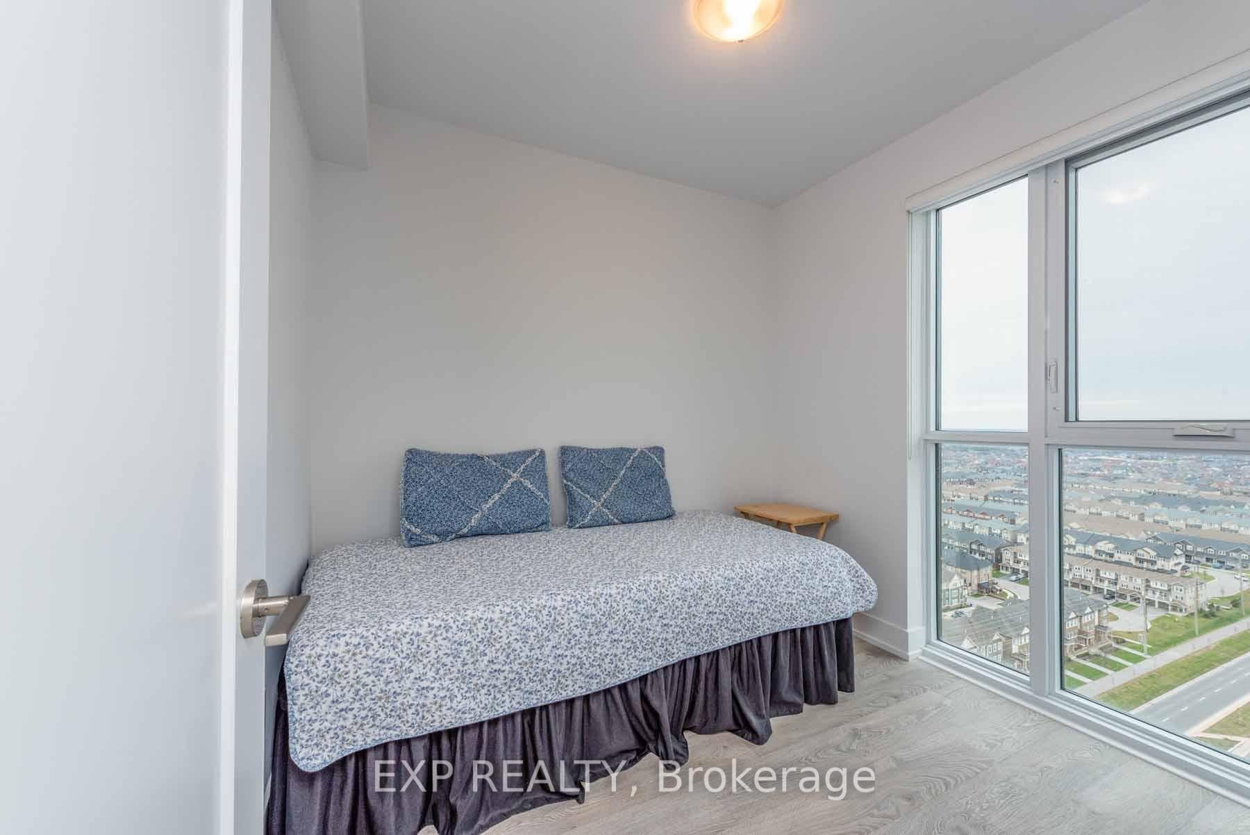 2550 Simcoe Street Unit 2016 photo 35