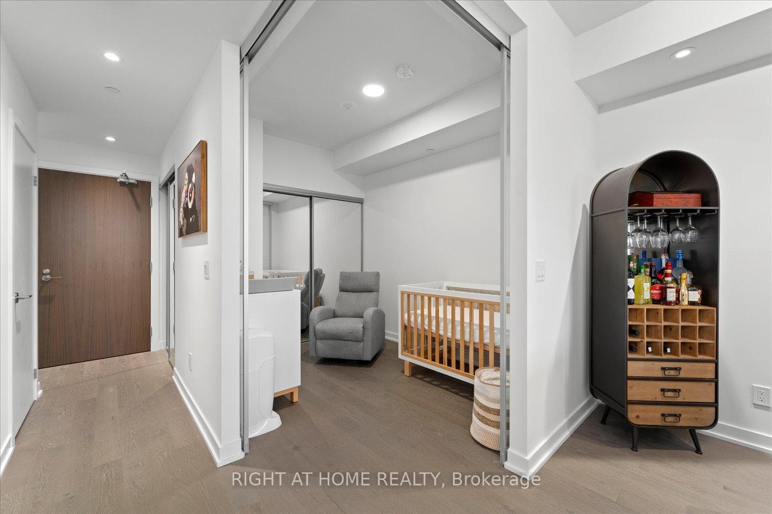 1928 Lakeshore Boulevard Unit 2011 photo 22