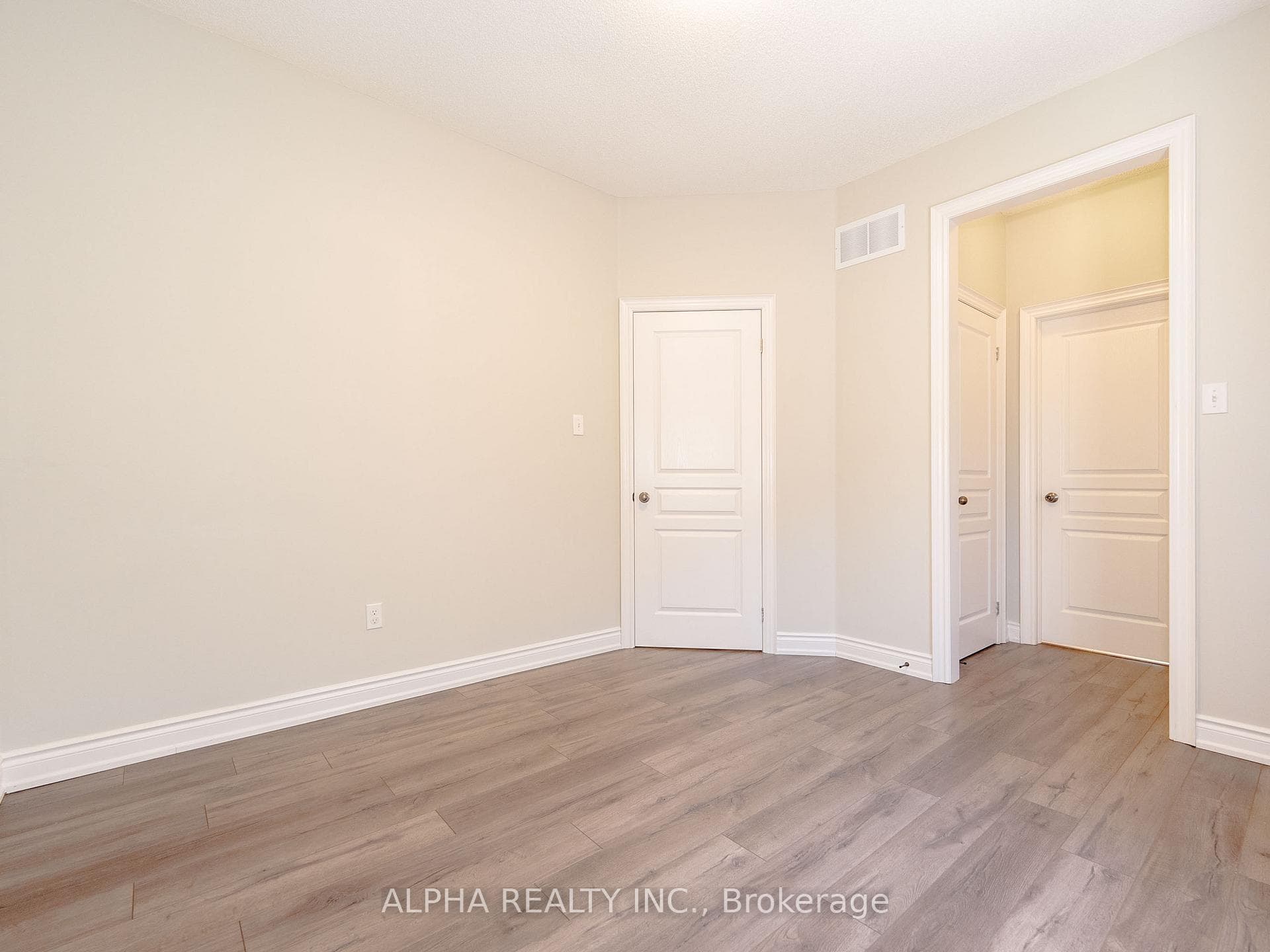 120 William Bartlett Drive photo 25
