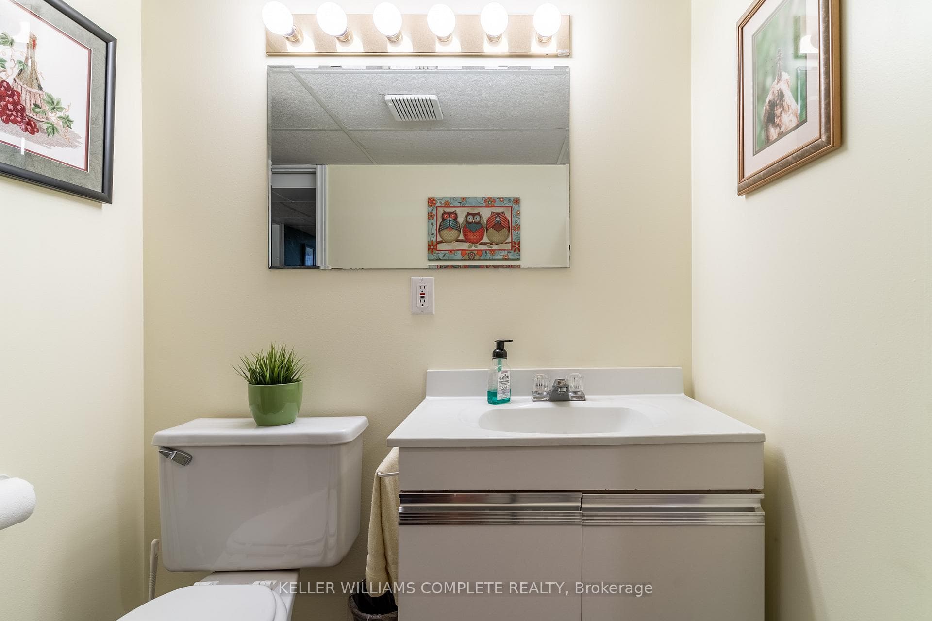 219 Price Avenue photo 31
