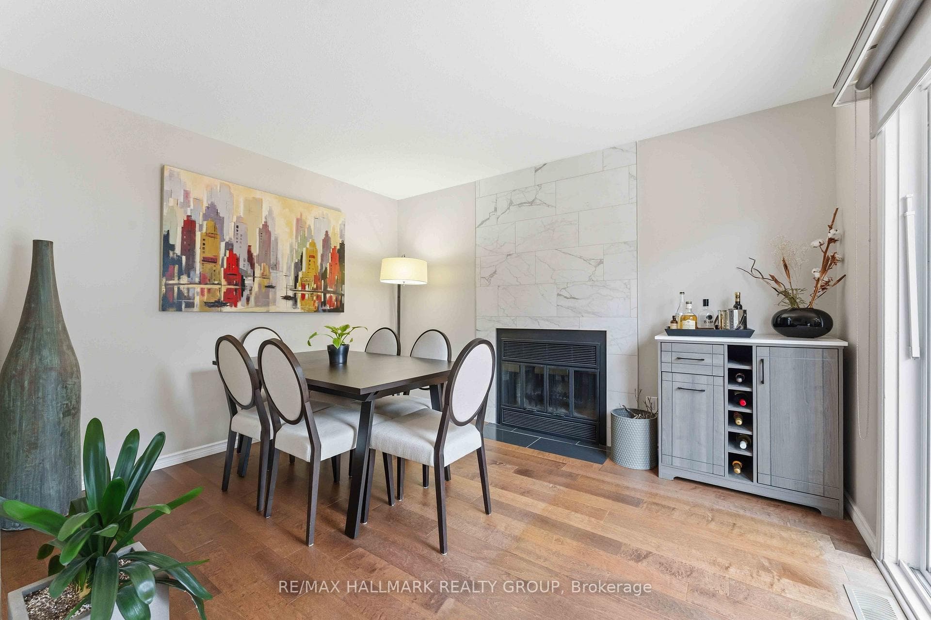 1593 Bottriell Way photo 14