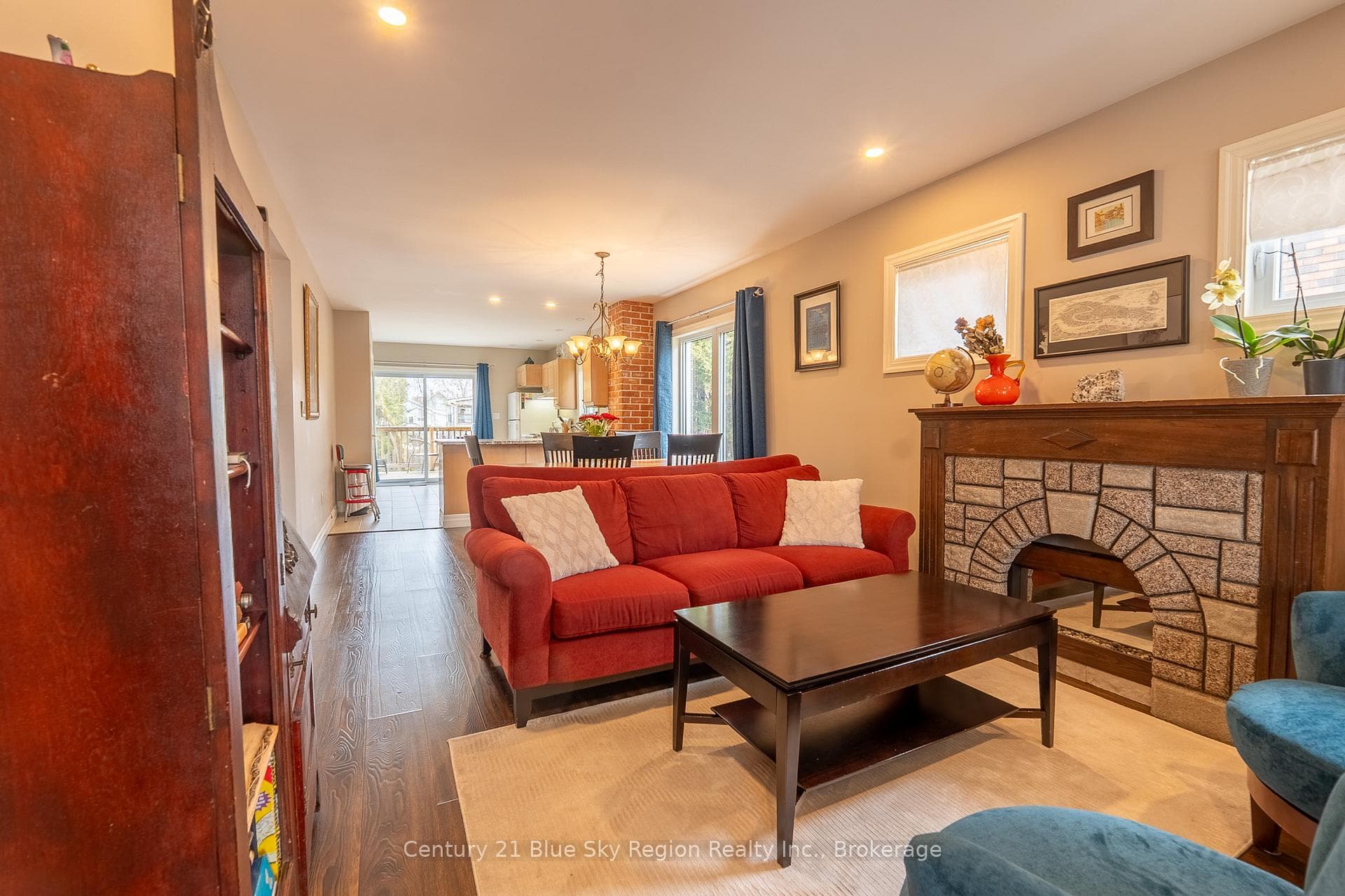 54 Whitney Avenue photo 11