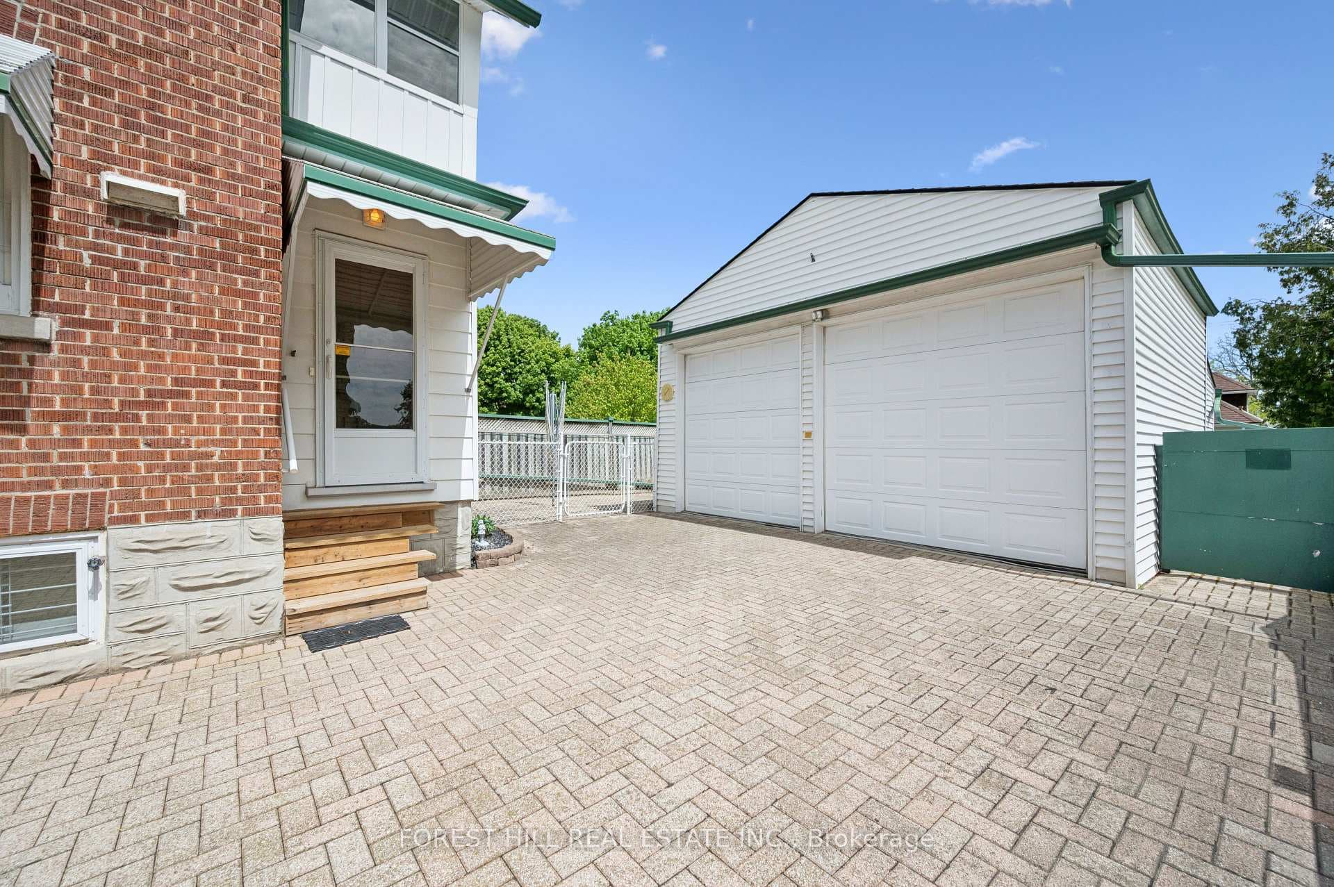 188 Wentworth Avenue photo 34