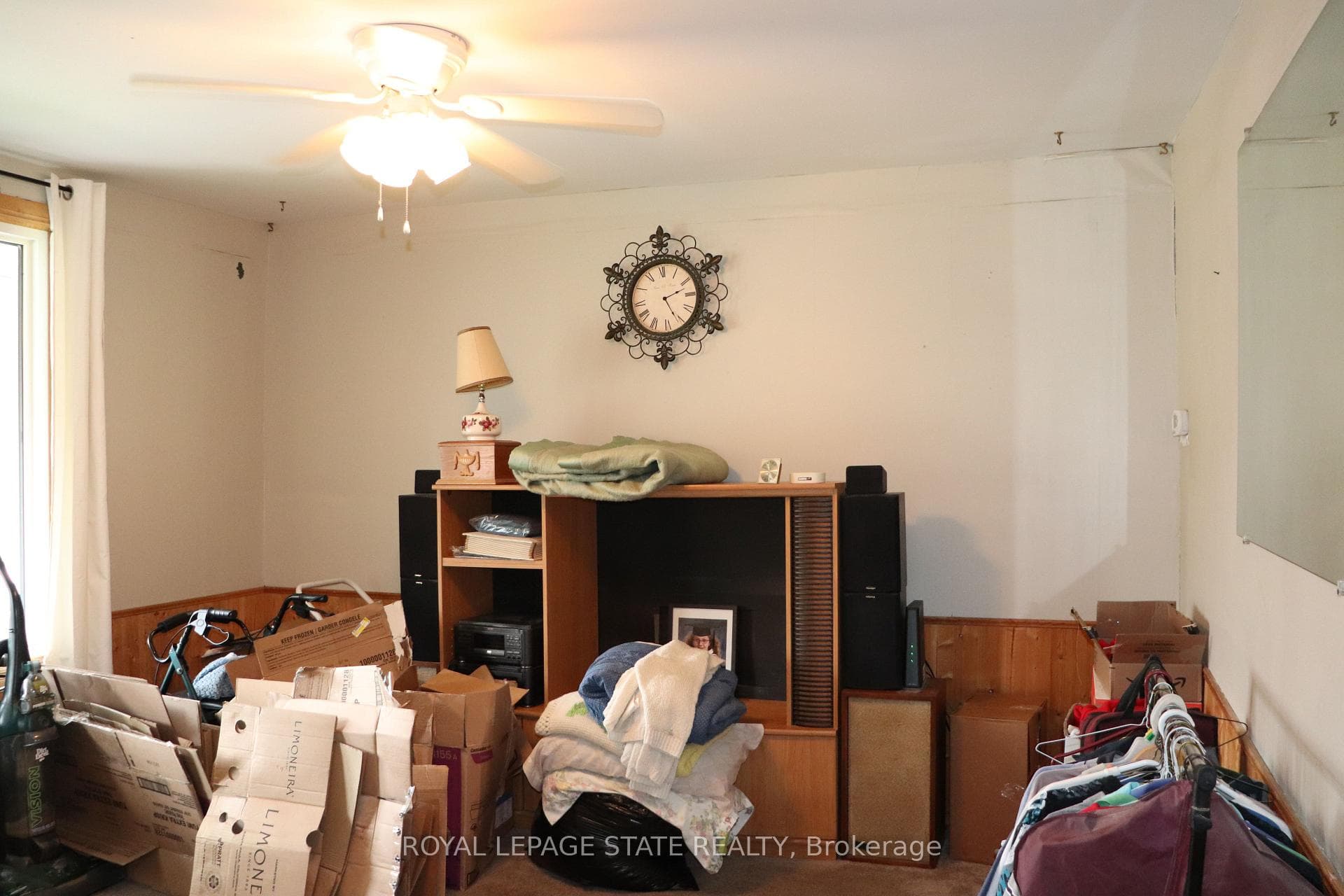 29 Robins Avenue photo 5
