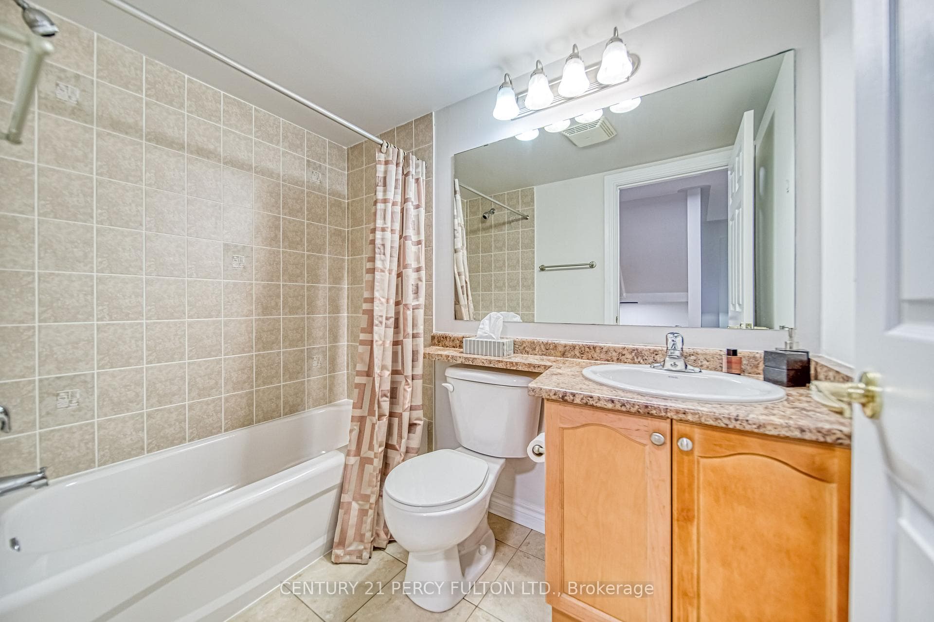 2nd Floor FULL Bathroom