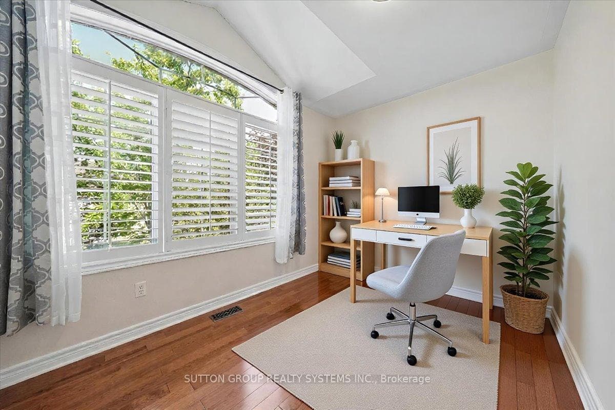3348 Sunlight Street photo 30