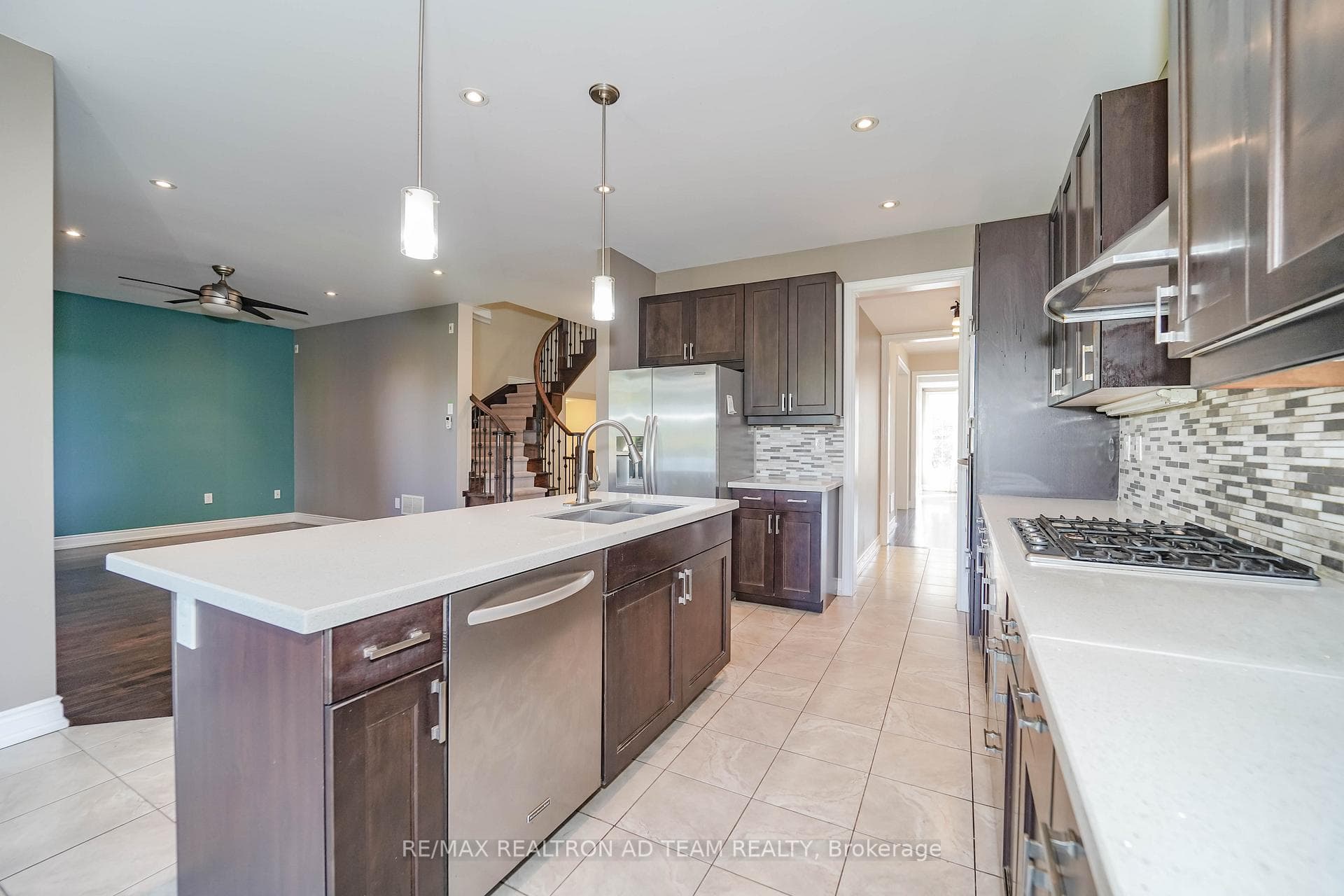 39 Beverton Crescent photo 11