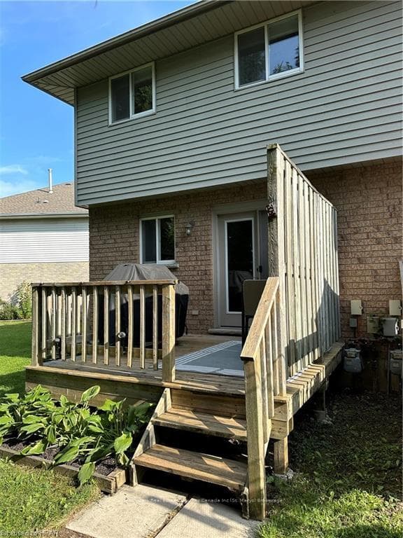 20 SOUTHVALE Road Unit 5 photo 31