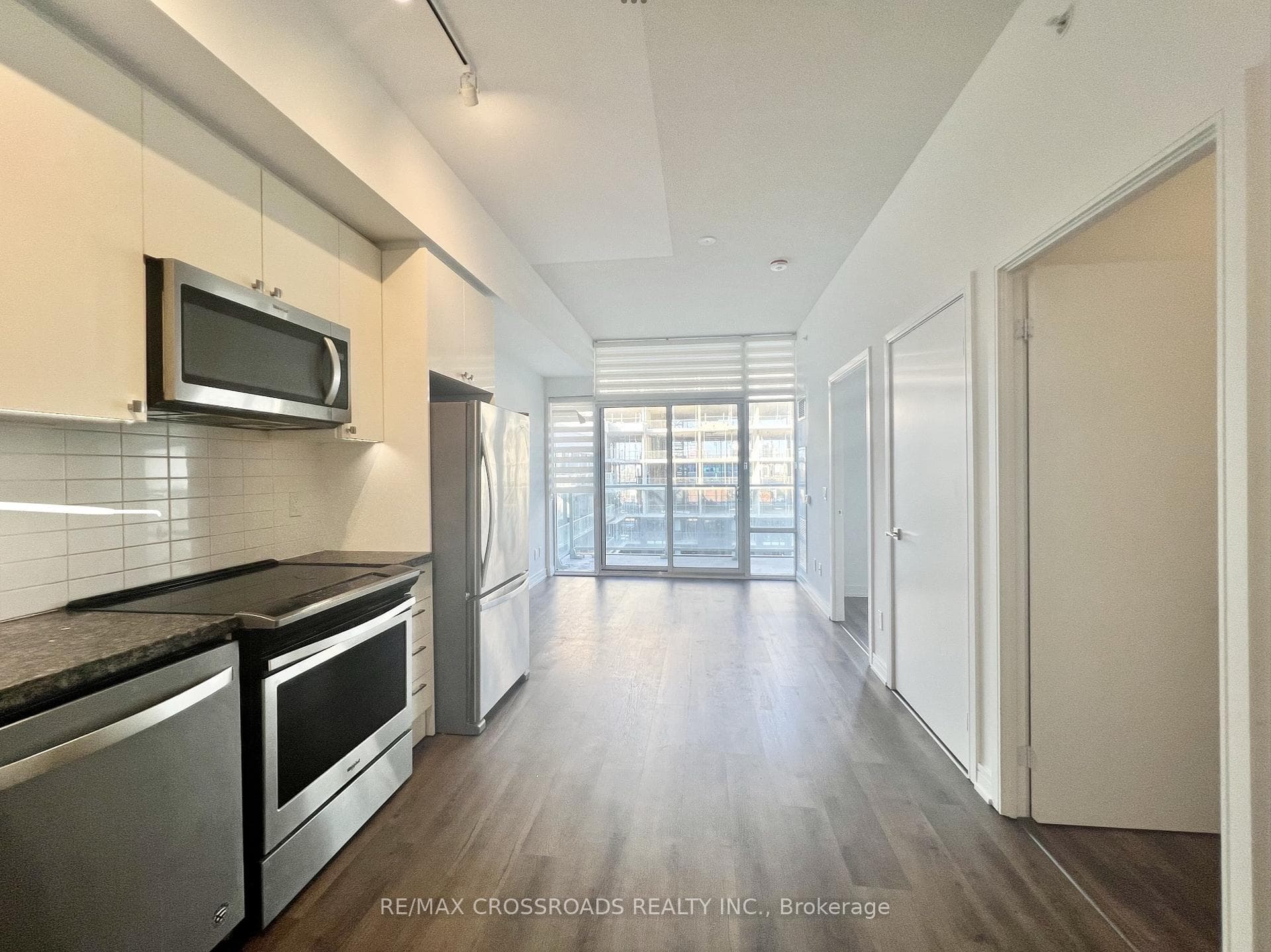 621 Sheppard Avenue Unit 739 photo 3