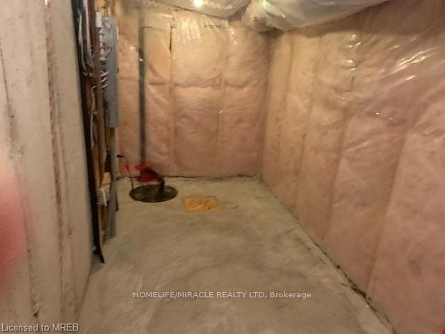 64 Renfrew Street photo 33