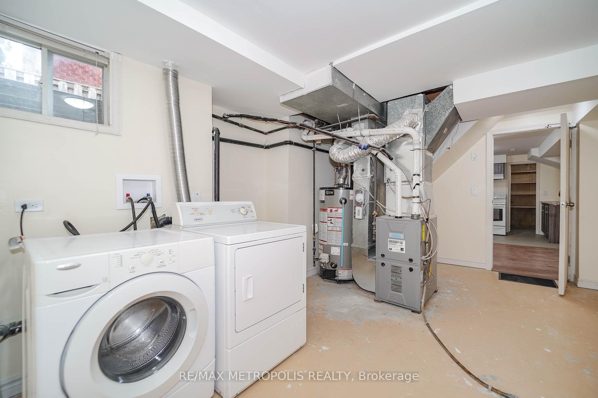 65 Stafford Crescent Unit Bsmt photo 22
