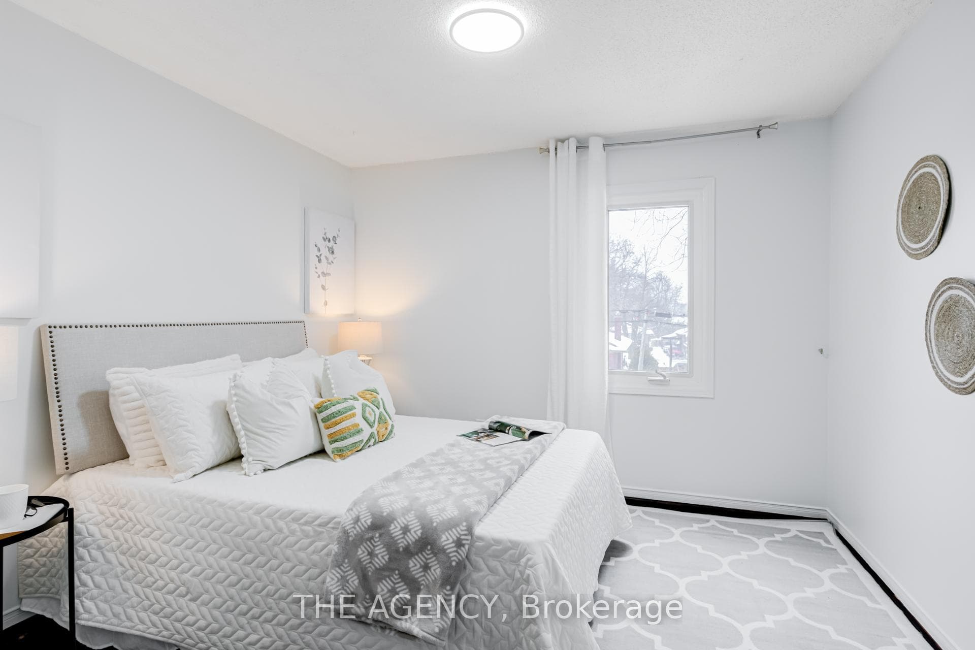 142 Greenbrae Circuit photo 23