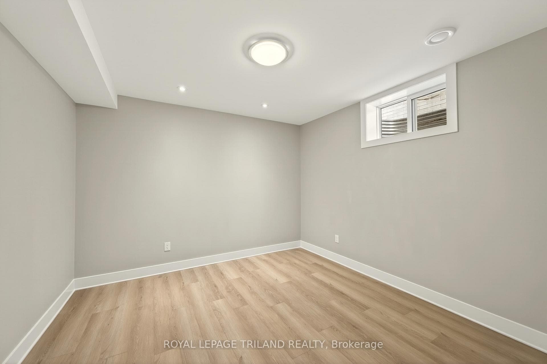 2244 Red Thorne Avenue photo 45