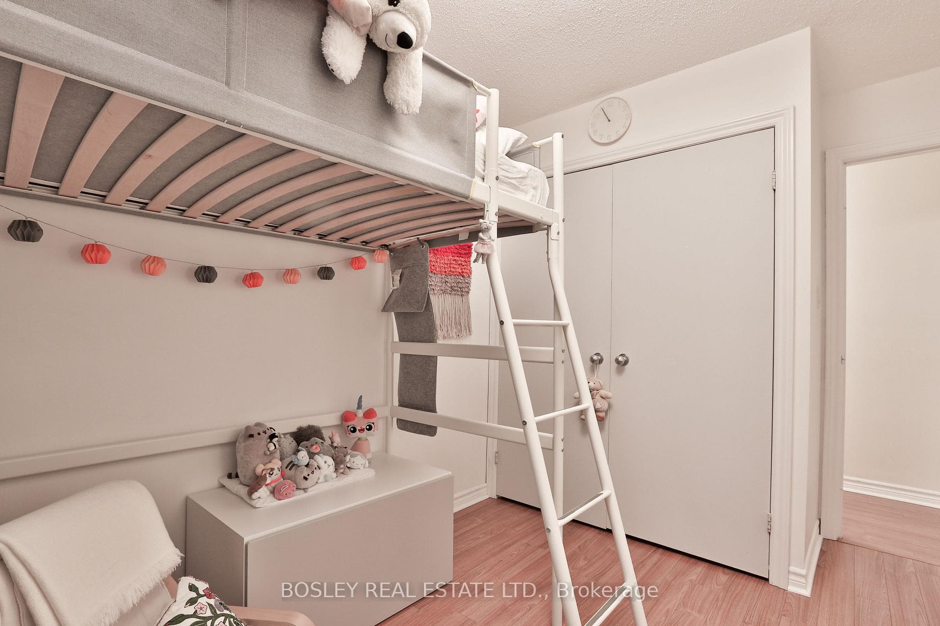 1250 Mississauga Valley Boulevard Unit 4 photo 24