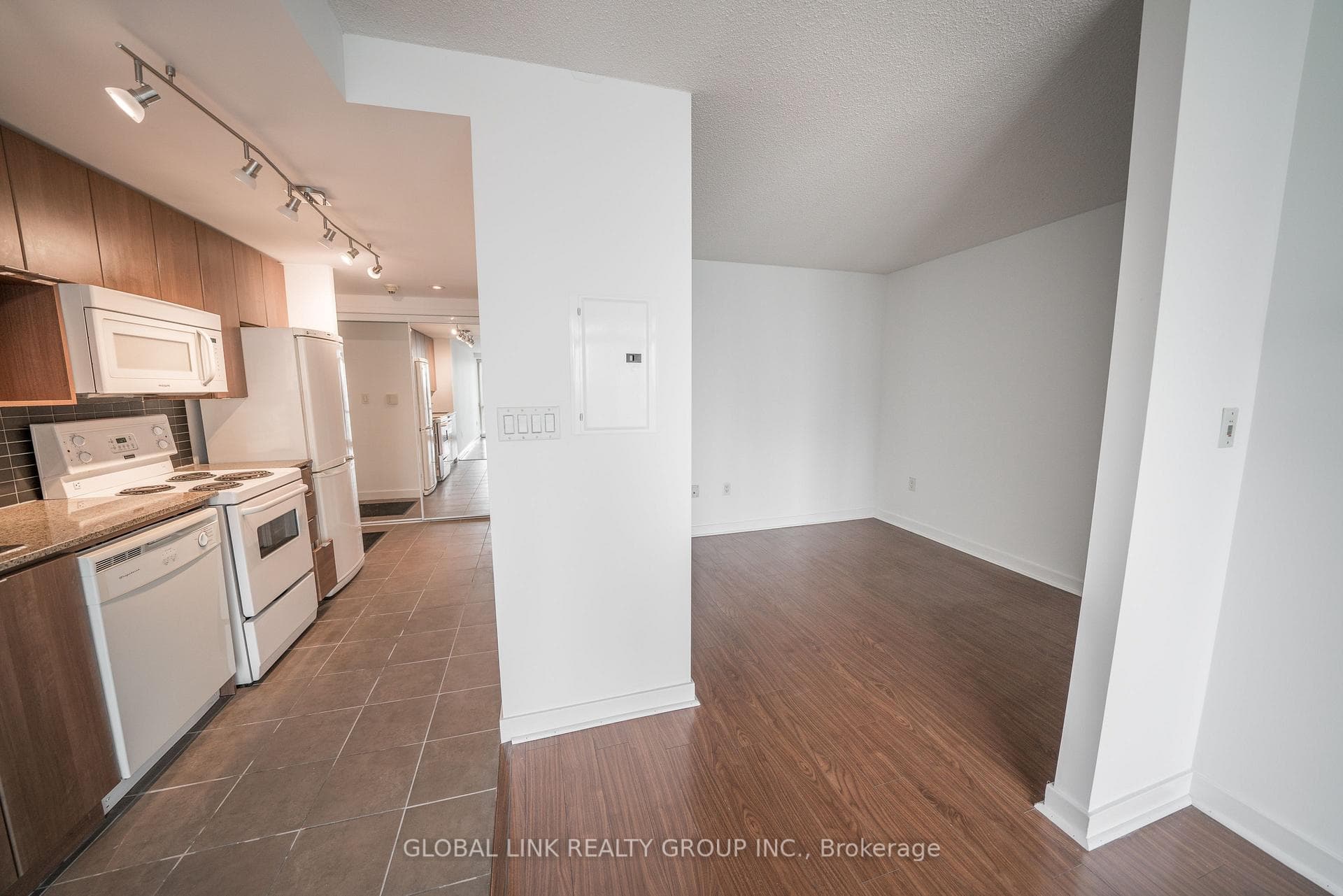 11 Brunel Court Unit 5305 photo 9