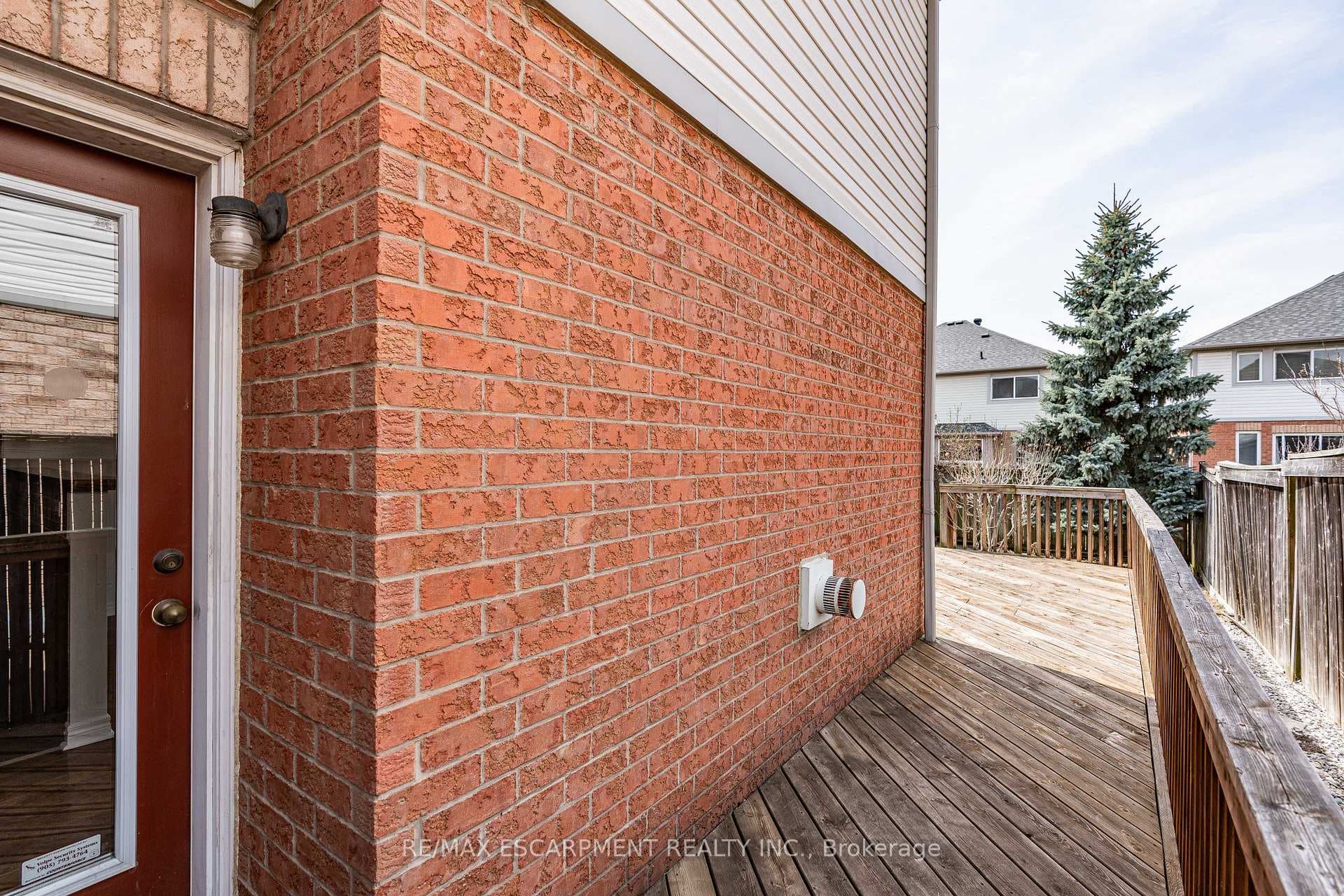 8 Traymore Street photo 40