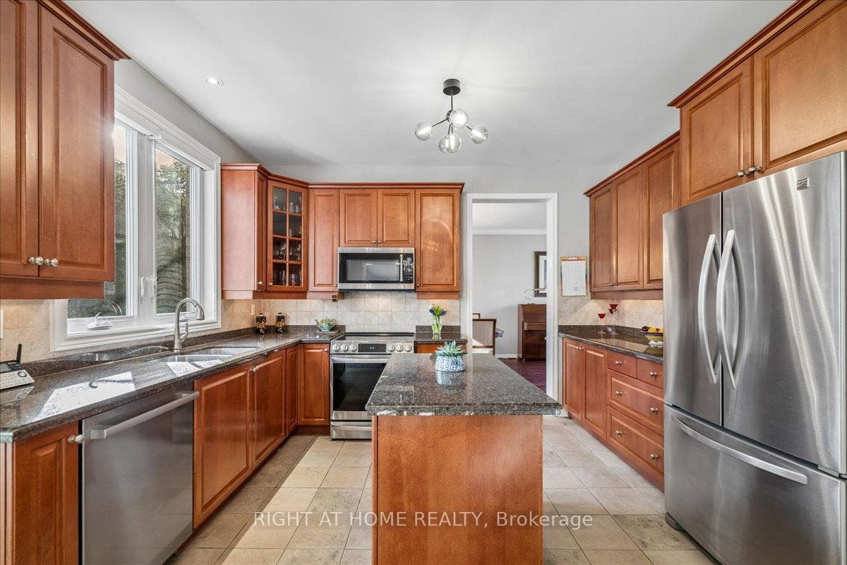 Maple Kitchen with Granite