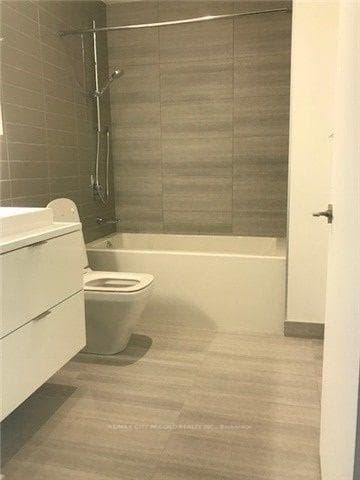 170 Bayview Avenue Unit 2306 photo 5