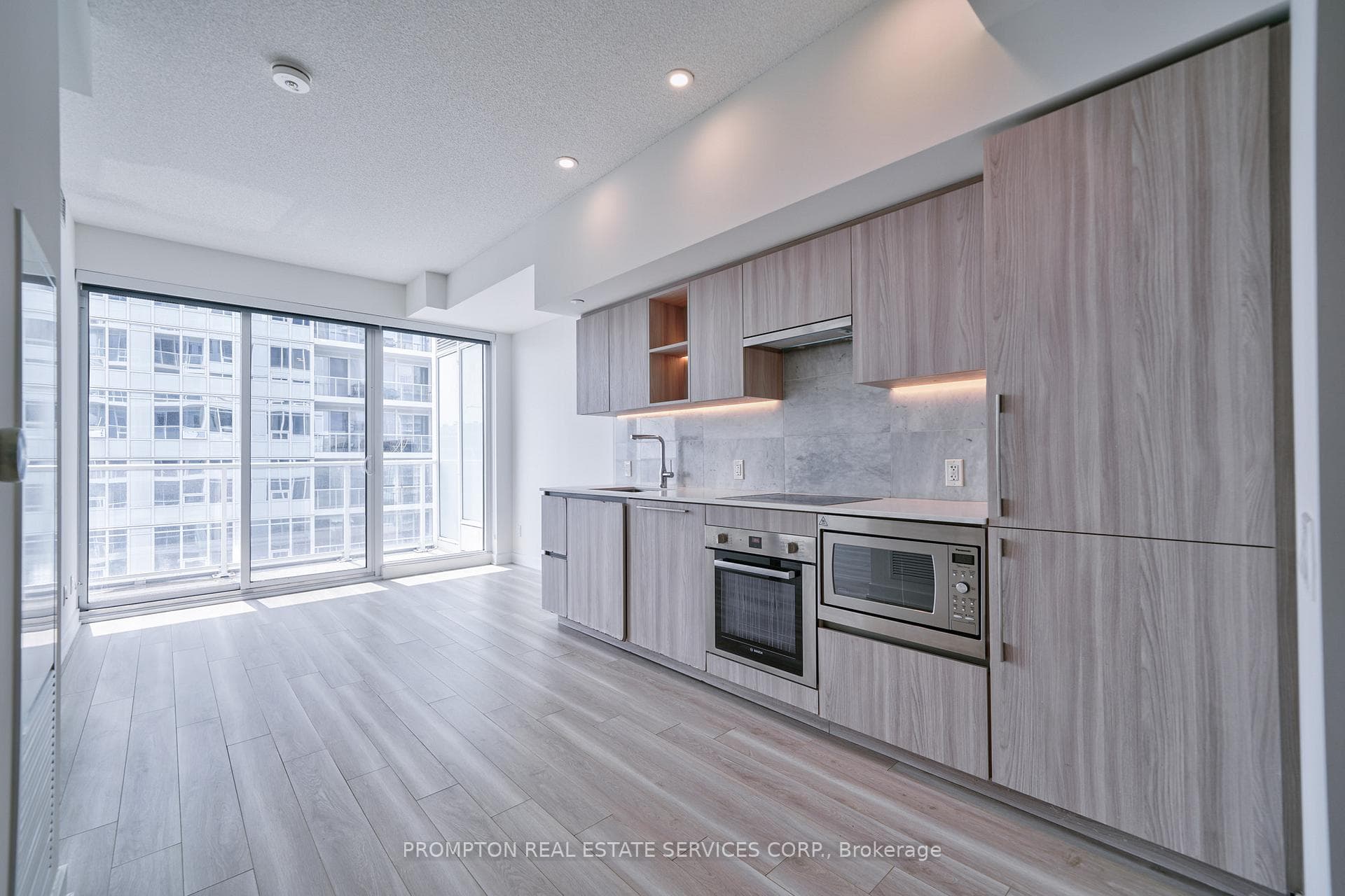 17 Bathurst Street Unit 2605 photo 7