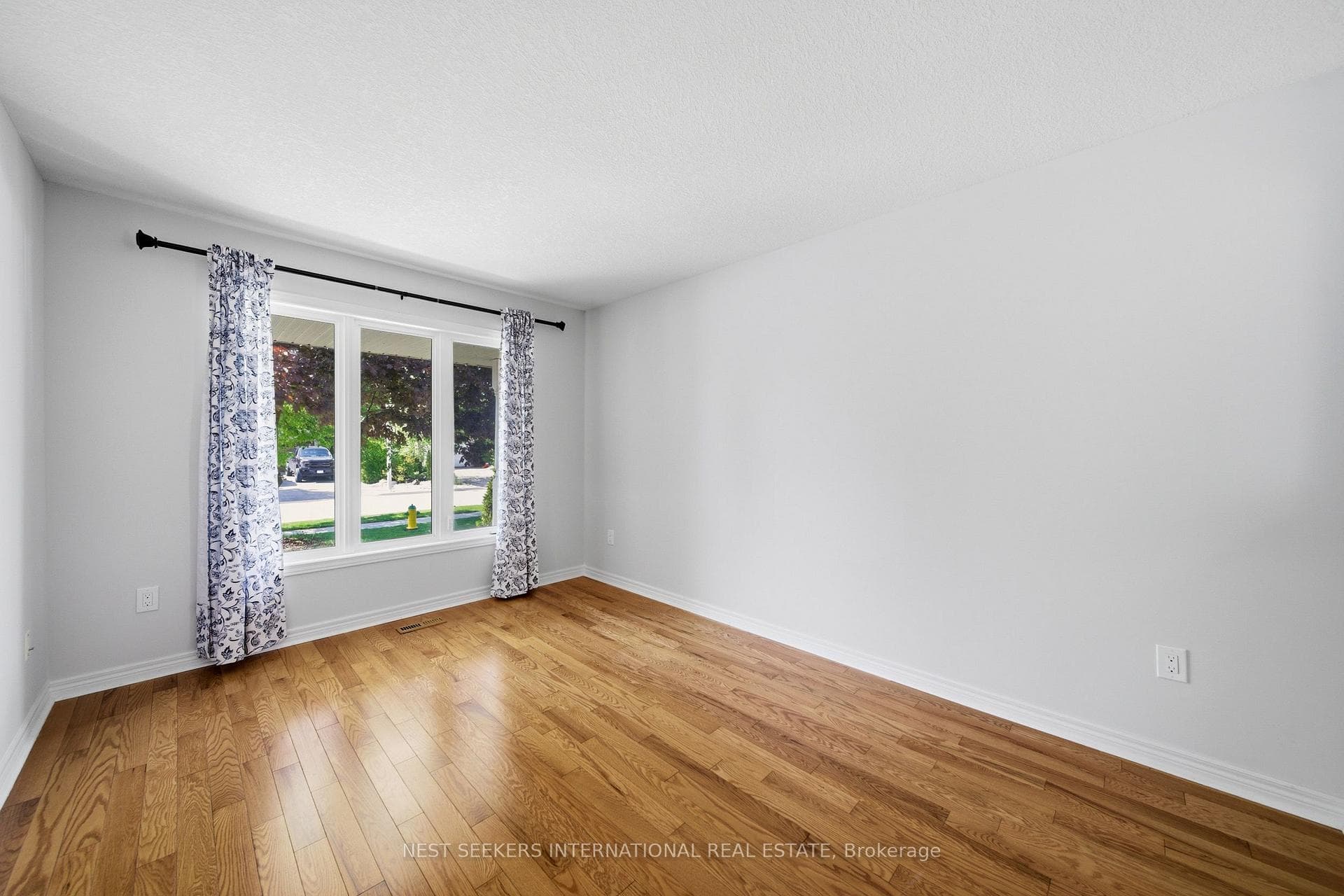 139 Bellamy Crescent photo 10
