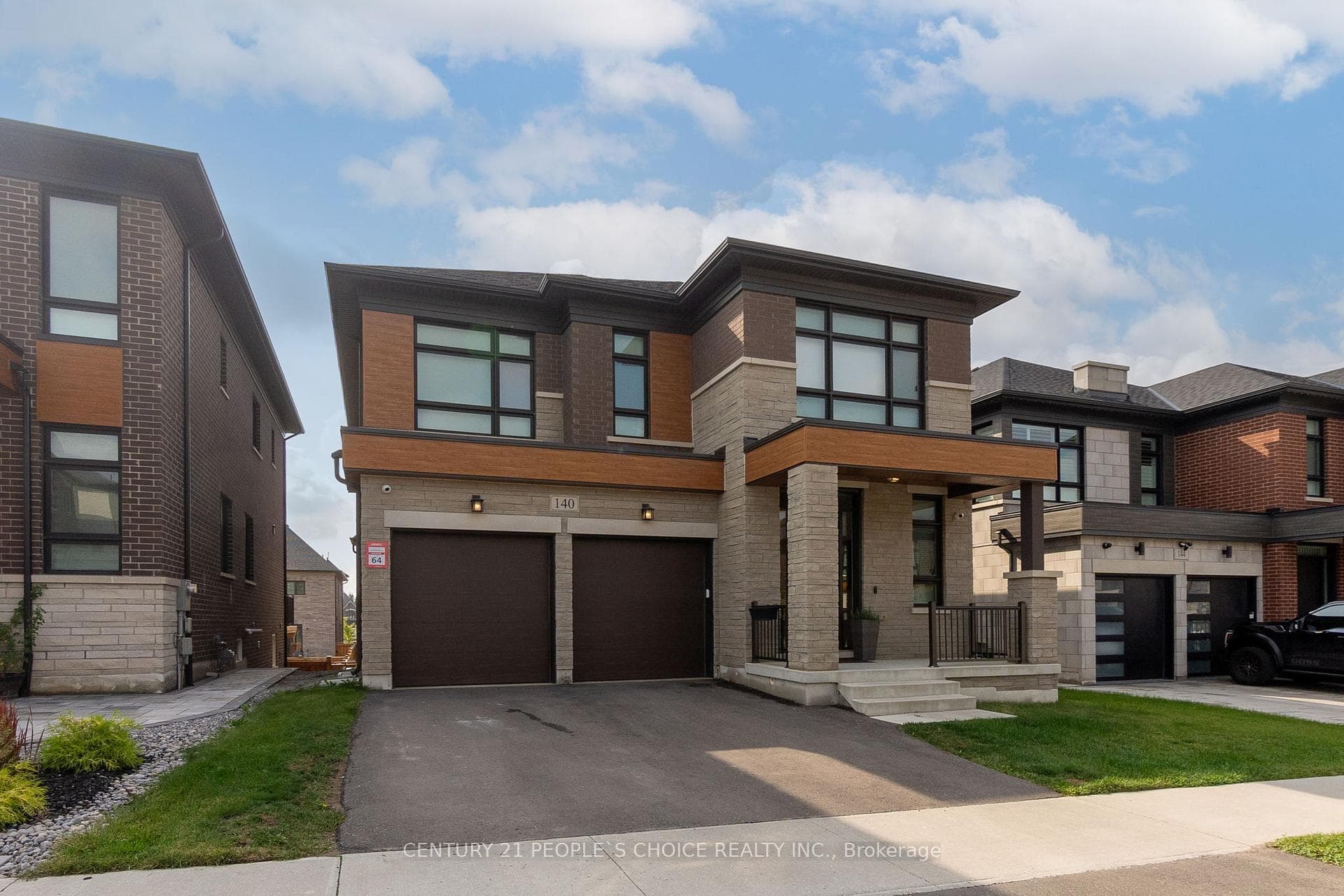 140 Wainfleet Crescent photo 2