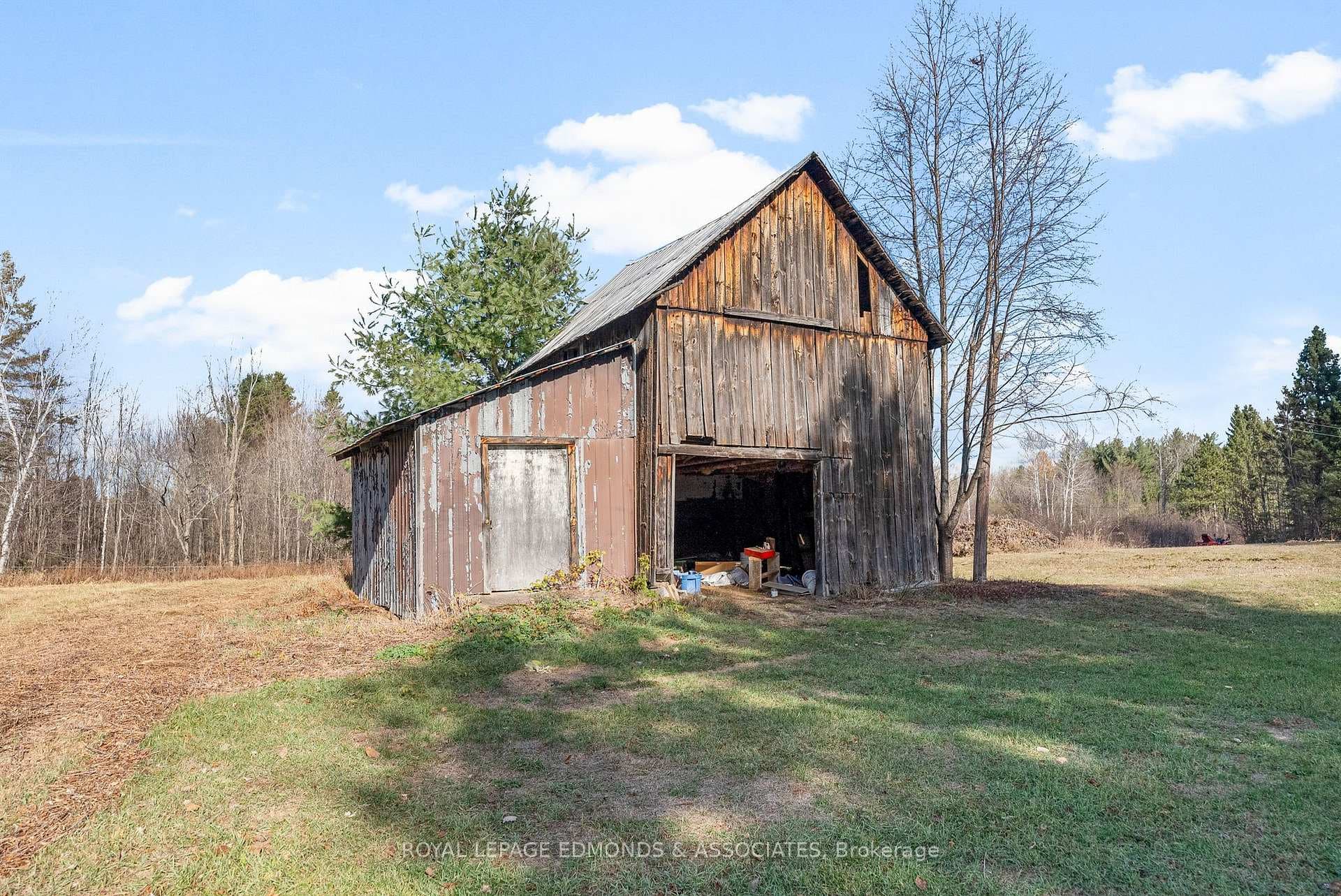 2323 B Line Road photo 26