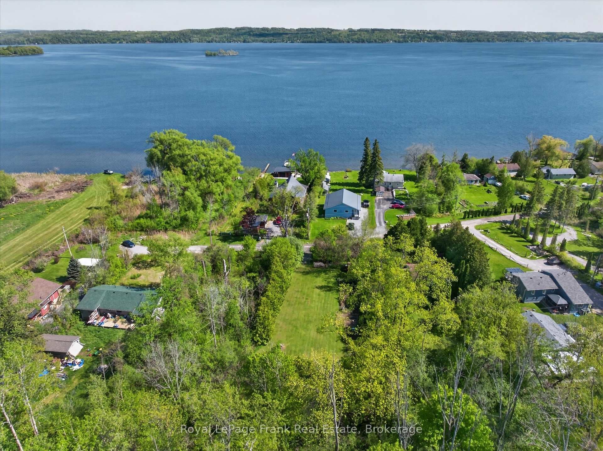 692 North Shore Drive photo 18