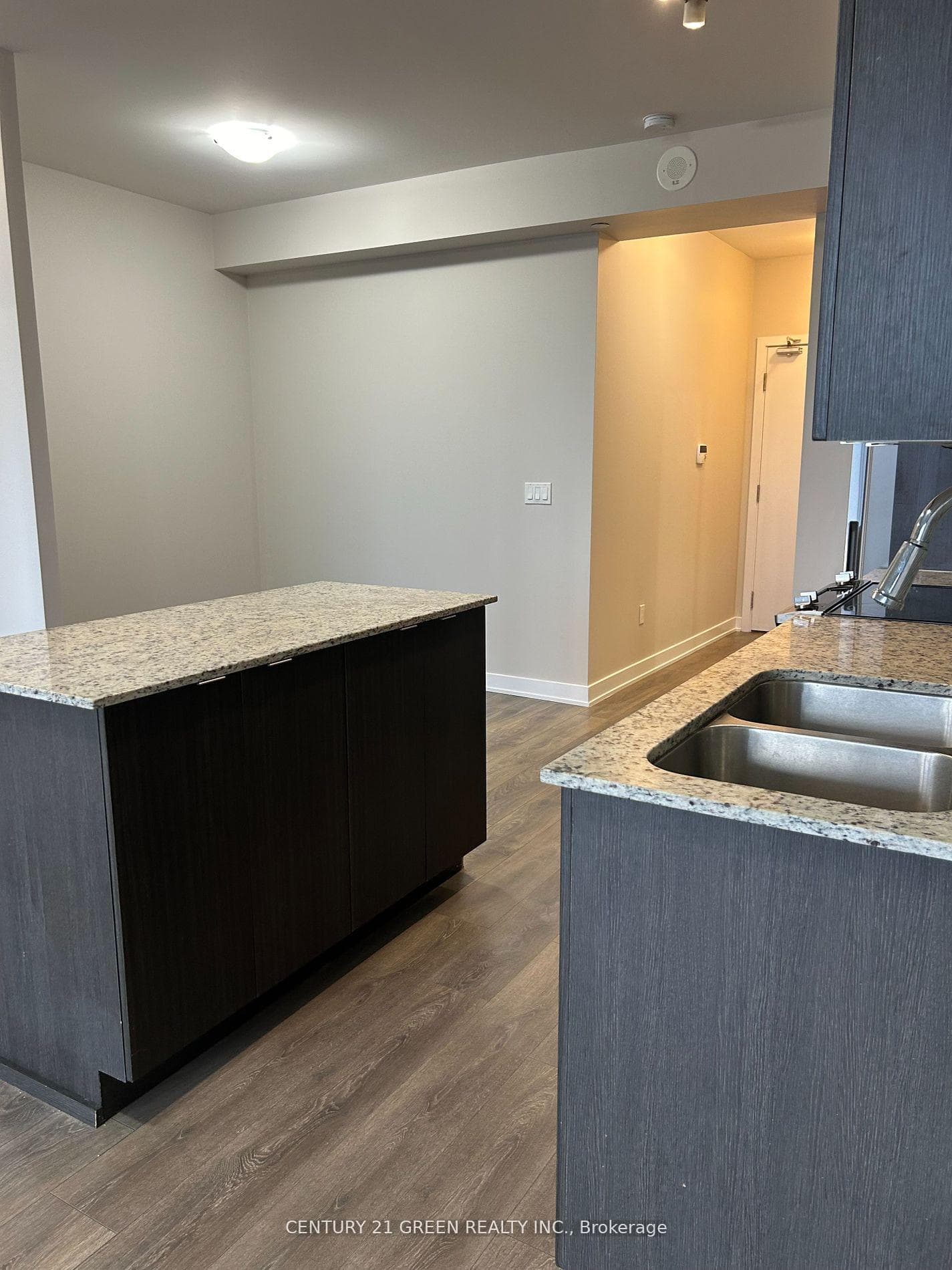 4655 Glen Erin Drive Unit 710 photo 12