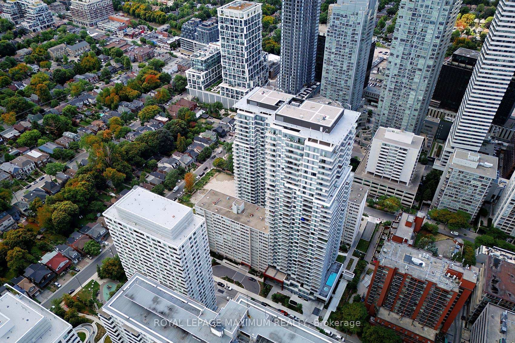50 Dunfield Avenue Unit 1018 photo 2