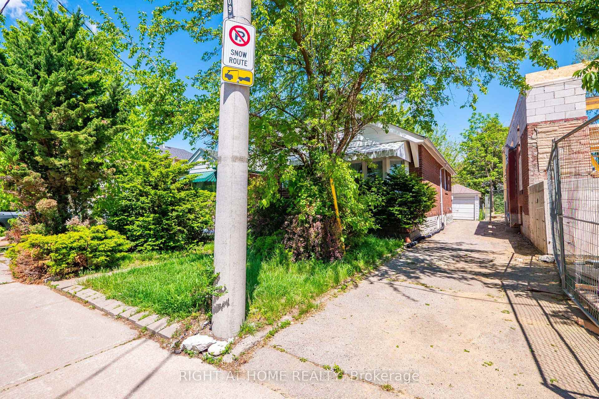 1109 Greenwood Avenue photo 2