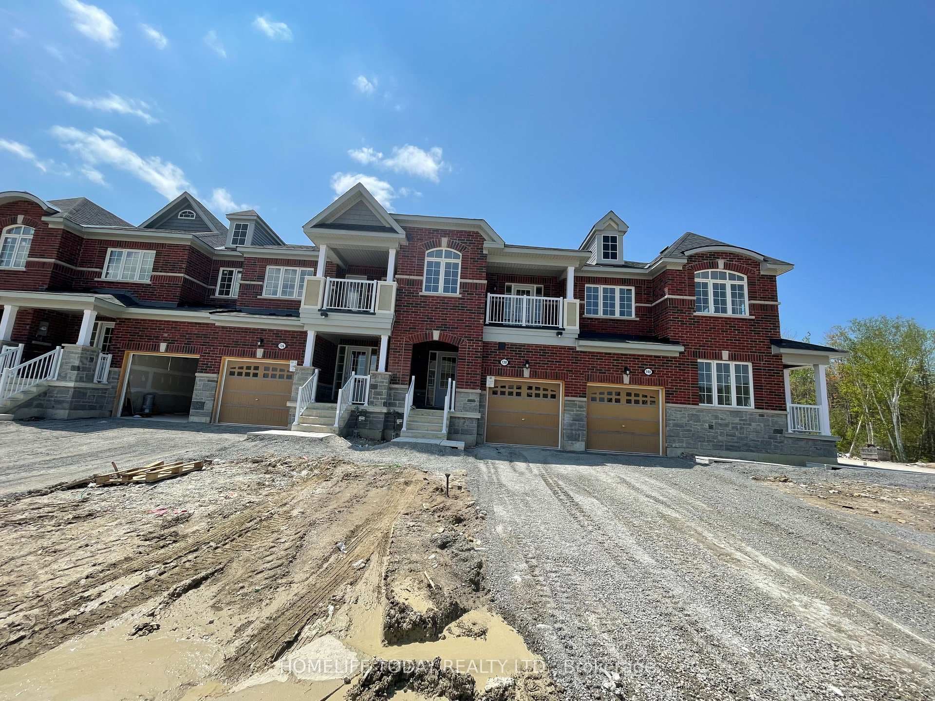 138 Cliff Thompson Court photo 2