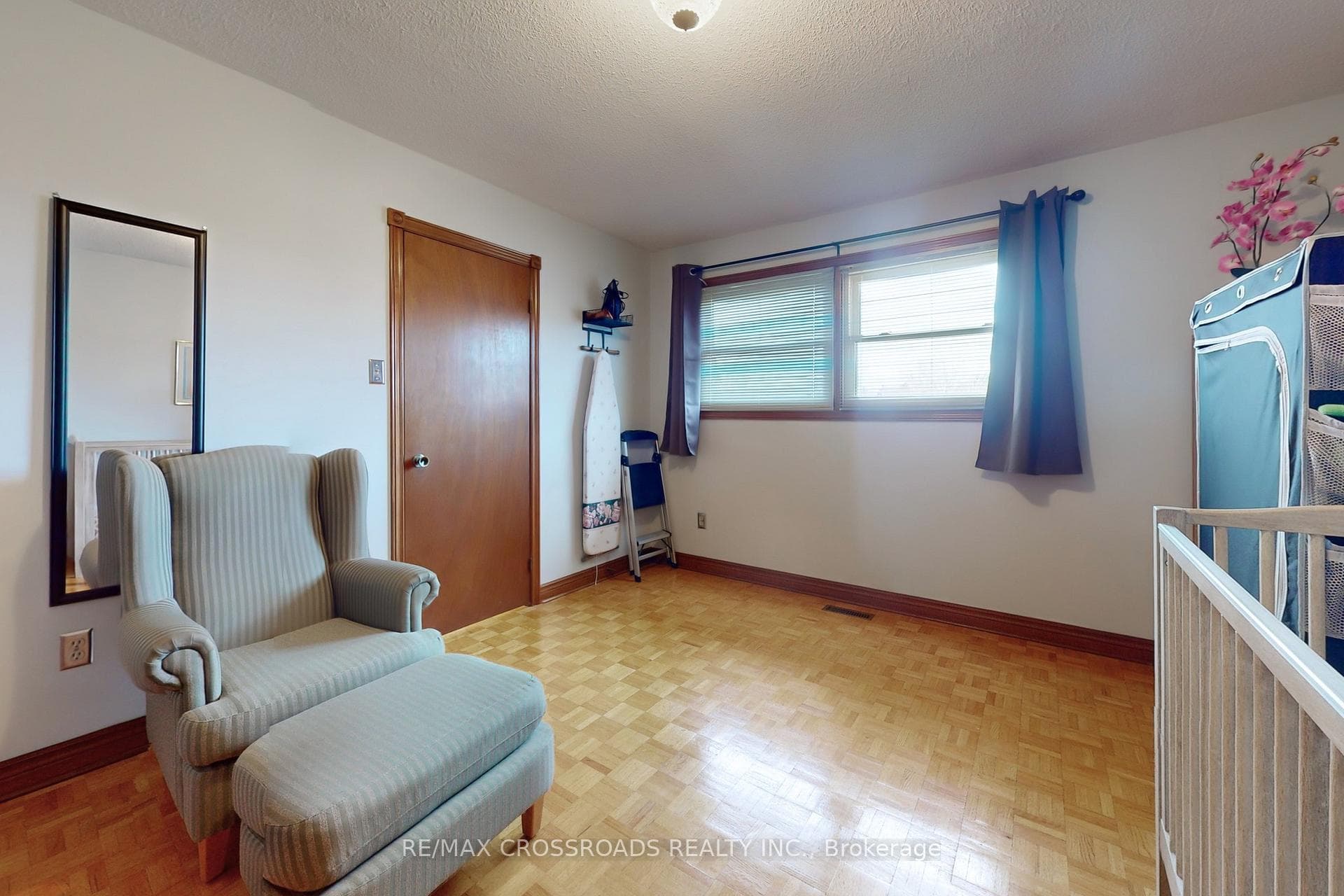 29 Glouster Court photo 23