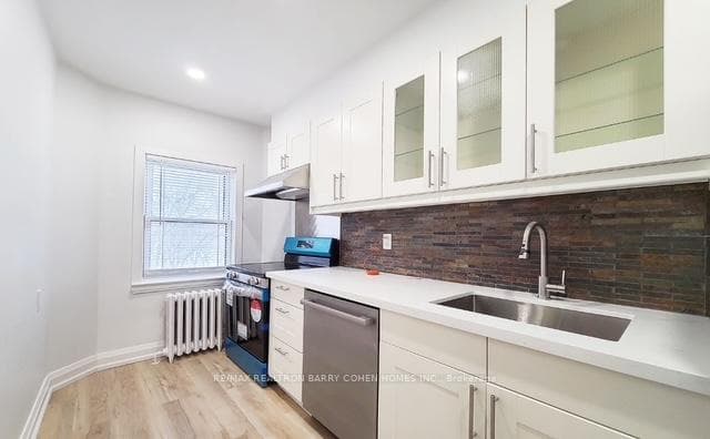109 Chatsworth Drive Unit Main photo 7