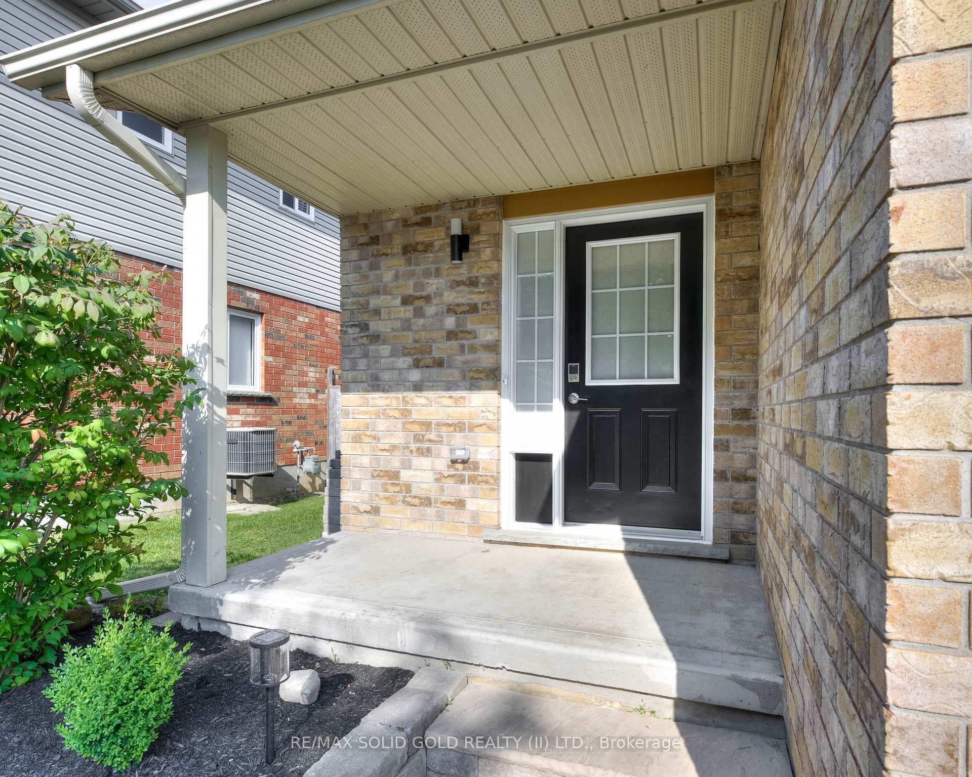 460 Colt Street photo 10