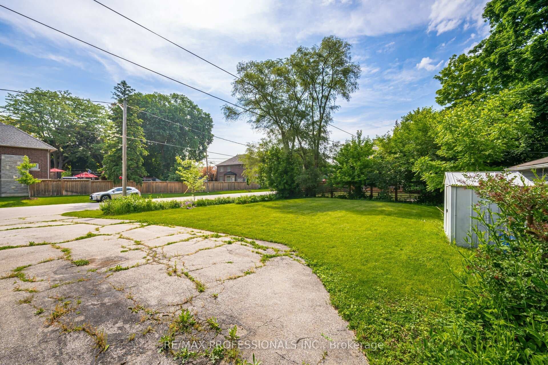 216 Shaver Avenue photo 38