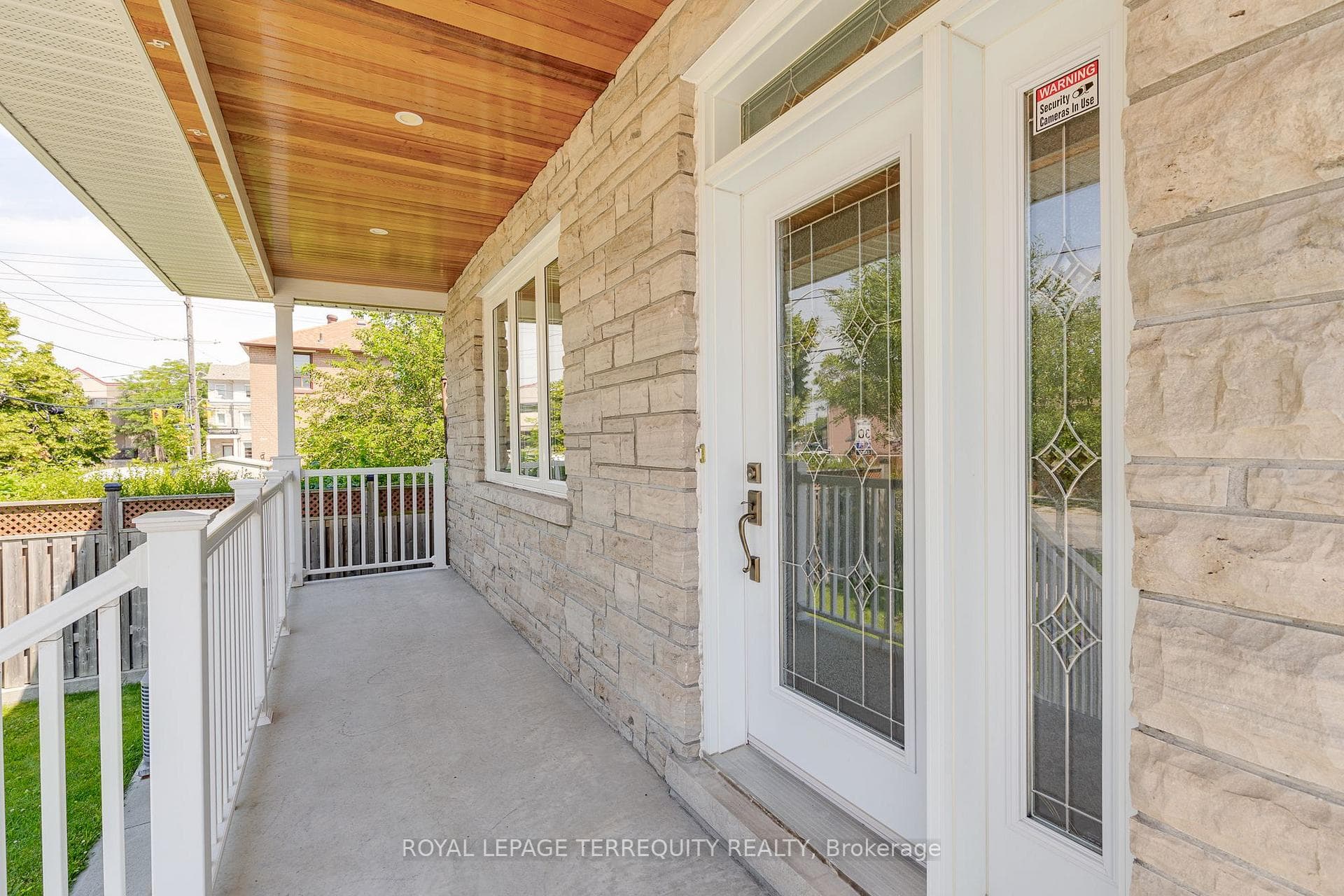 3 Gair Drive photo 3