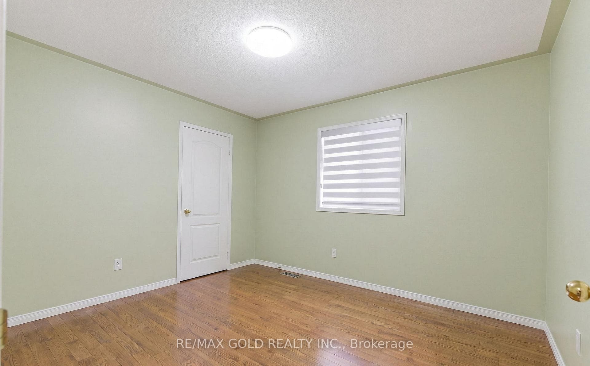 104 Sunny Meadow Boulevard photo 26