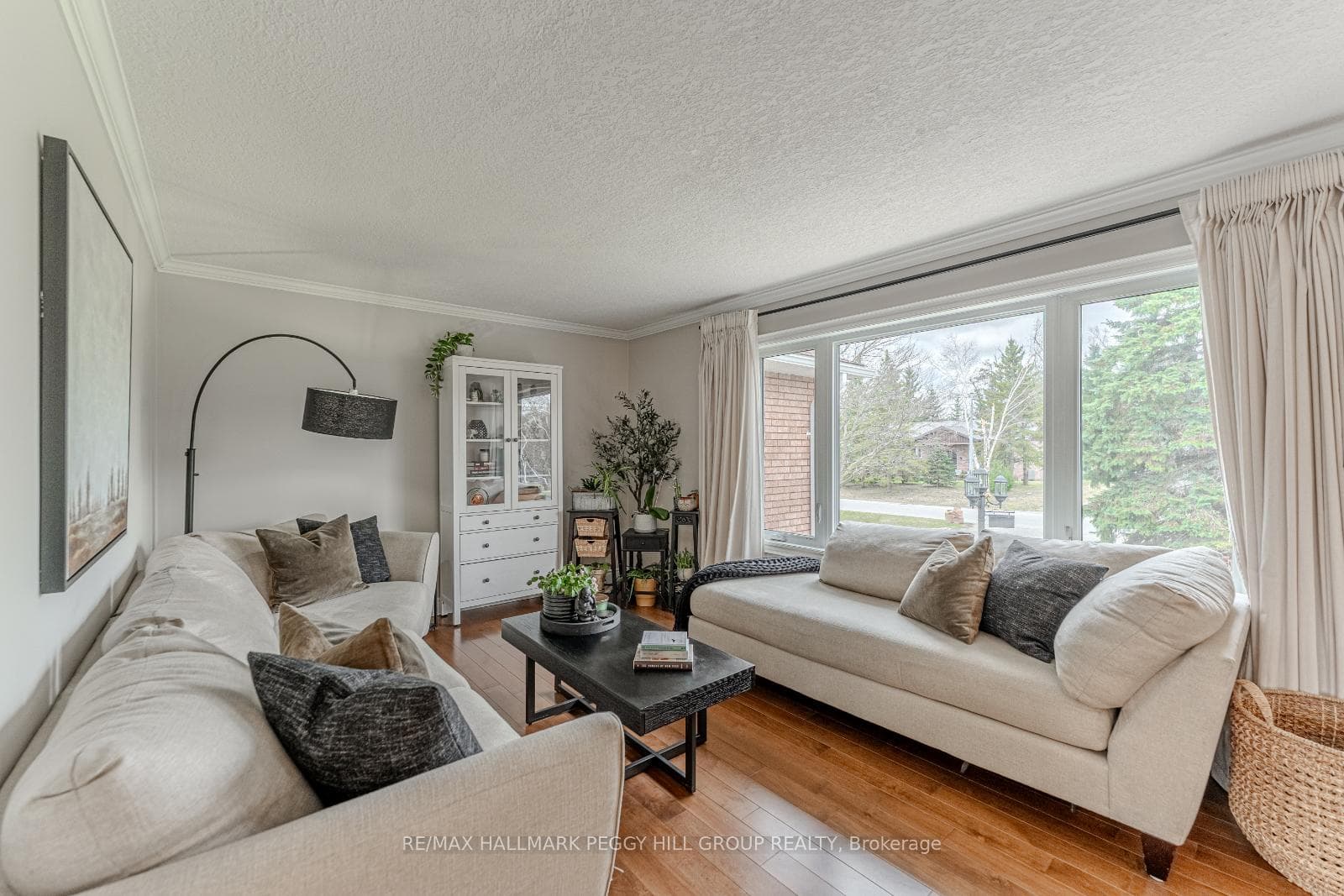 4 Heatherwood Drive photo 8