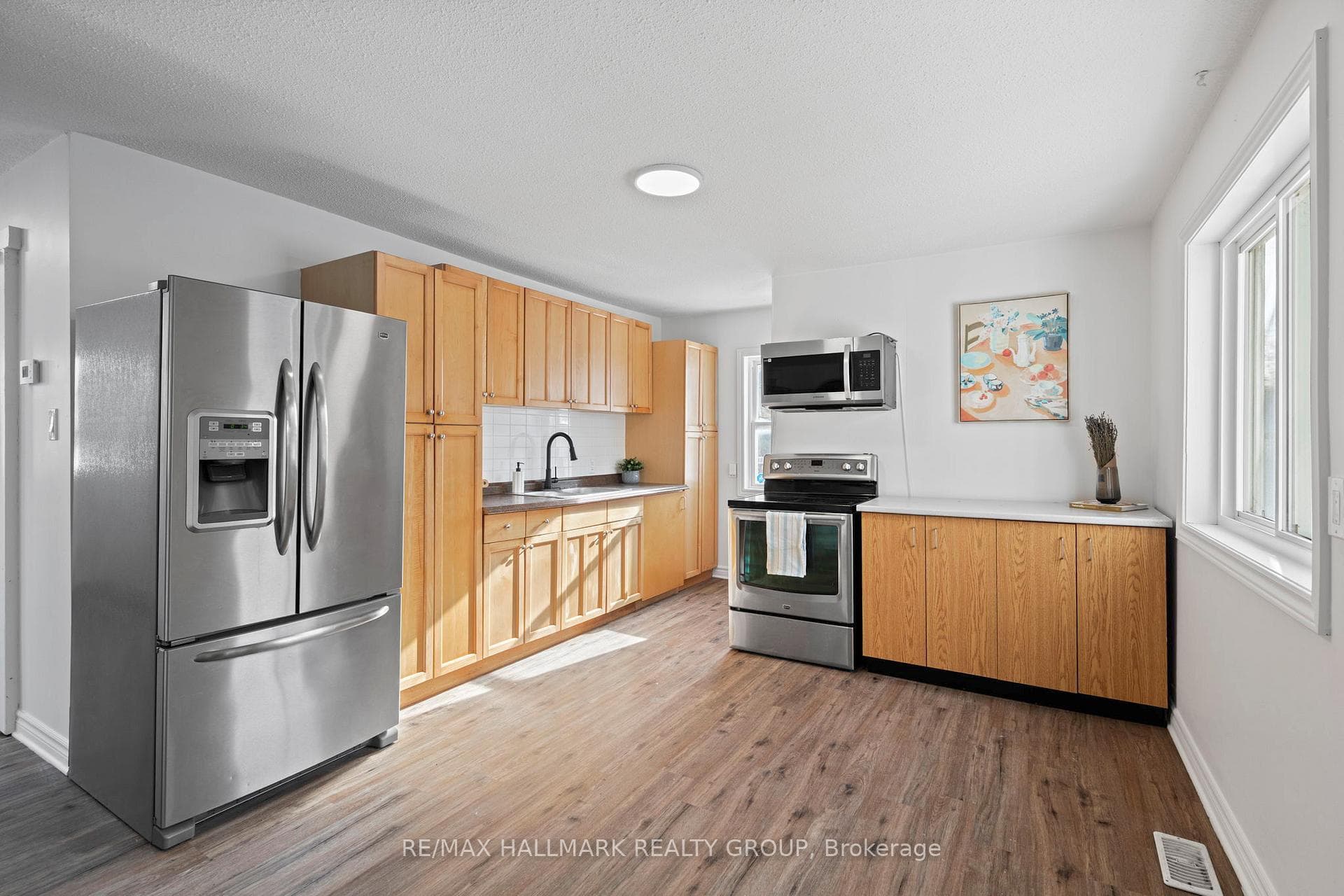 146 Ottawa Street photo 14