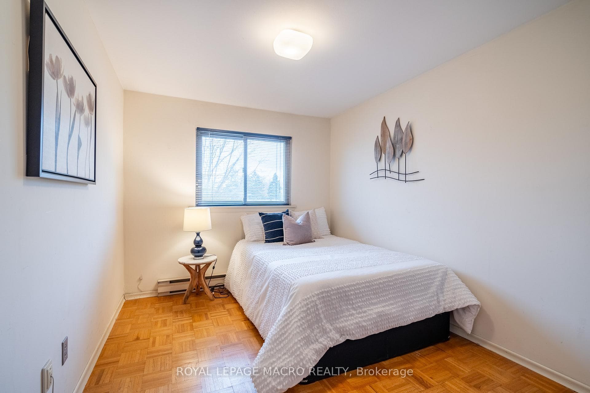 1270 Gainsborough Drive Unit 56 photo 29