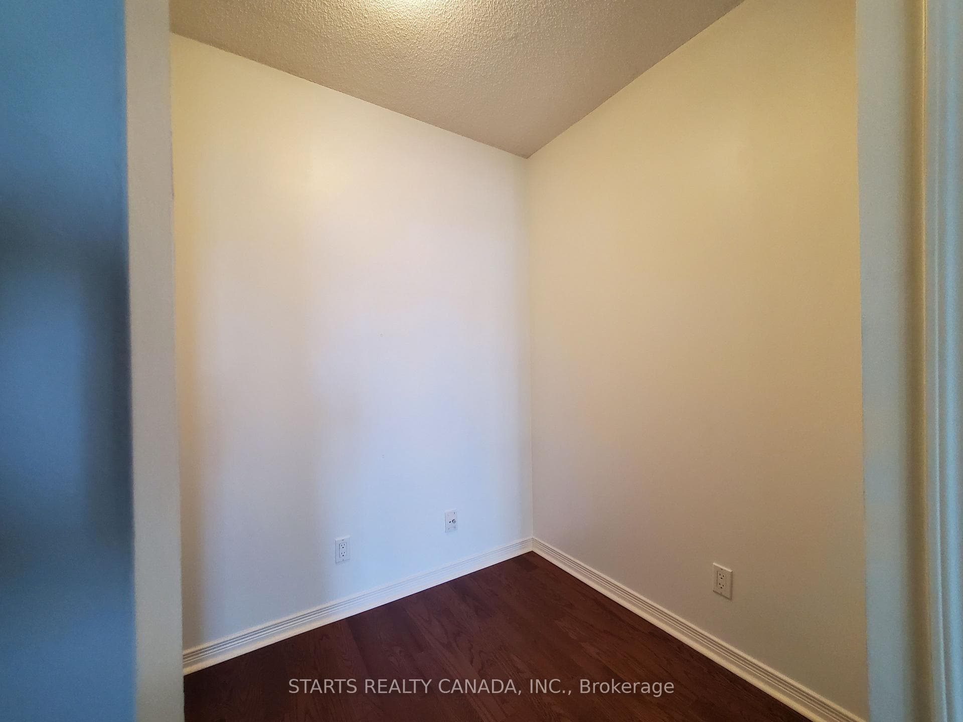 2240 Lake Shore Boulevard Unit 1505 photo 7