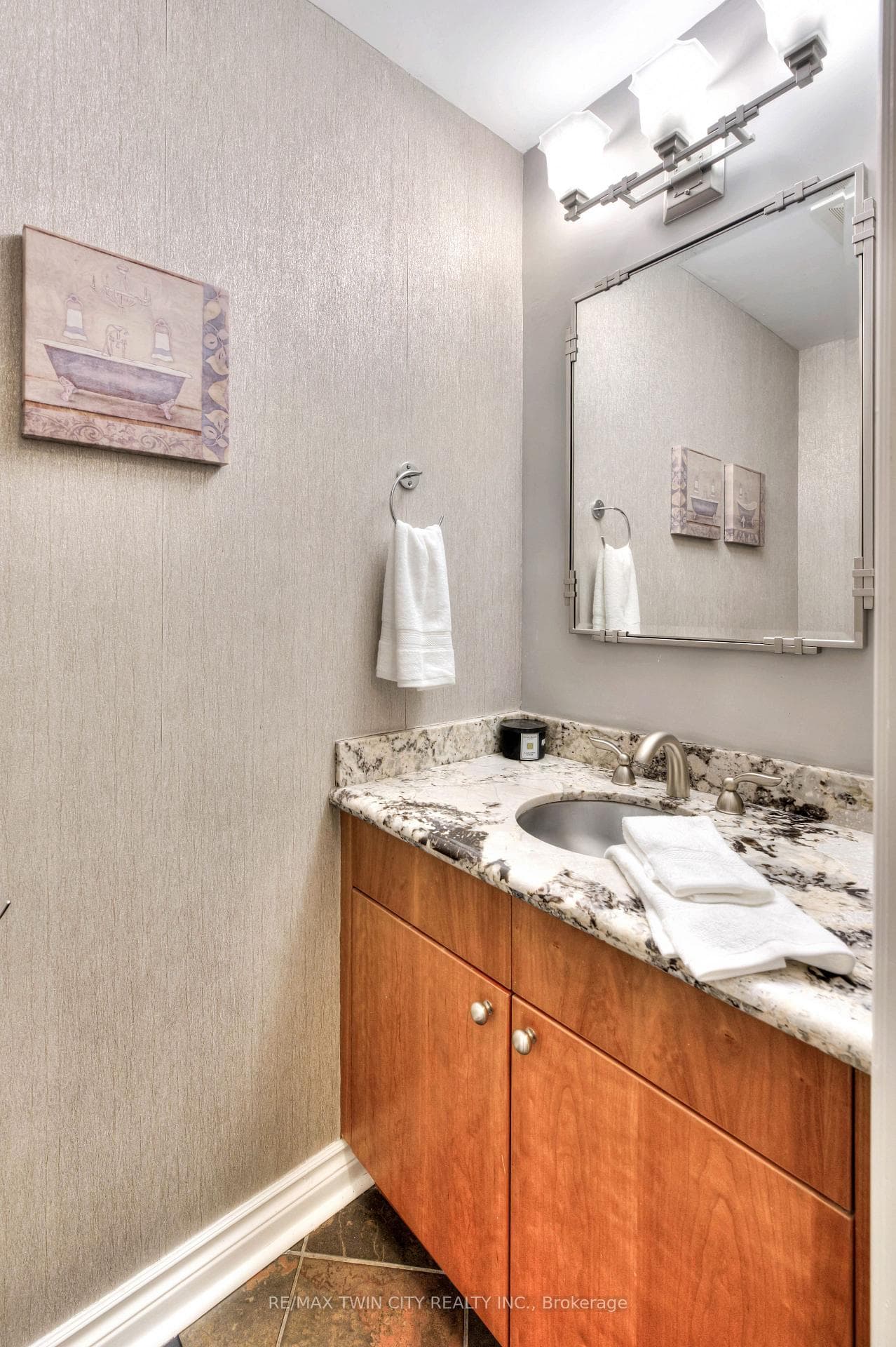 42 Maxwell Drive photo 8