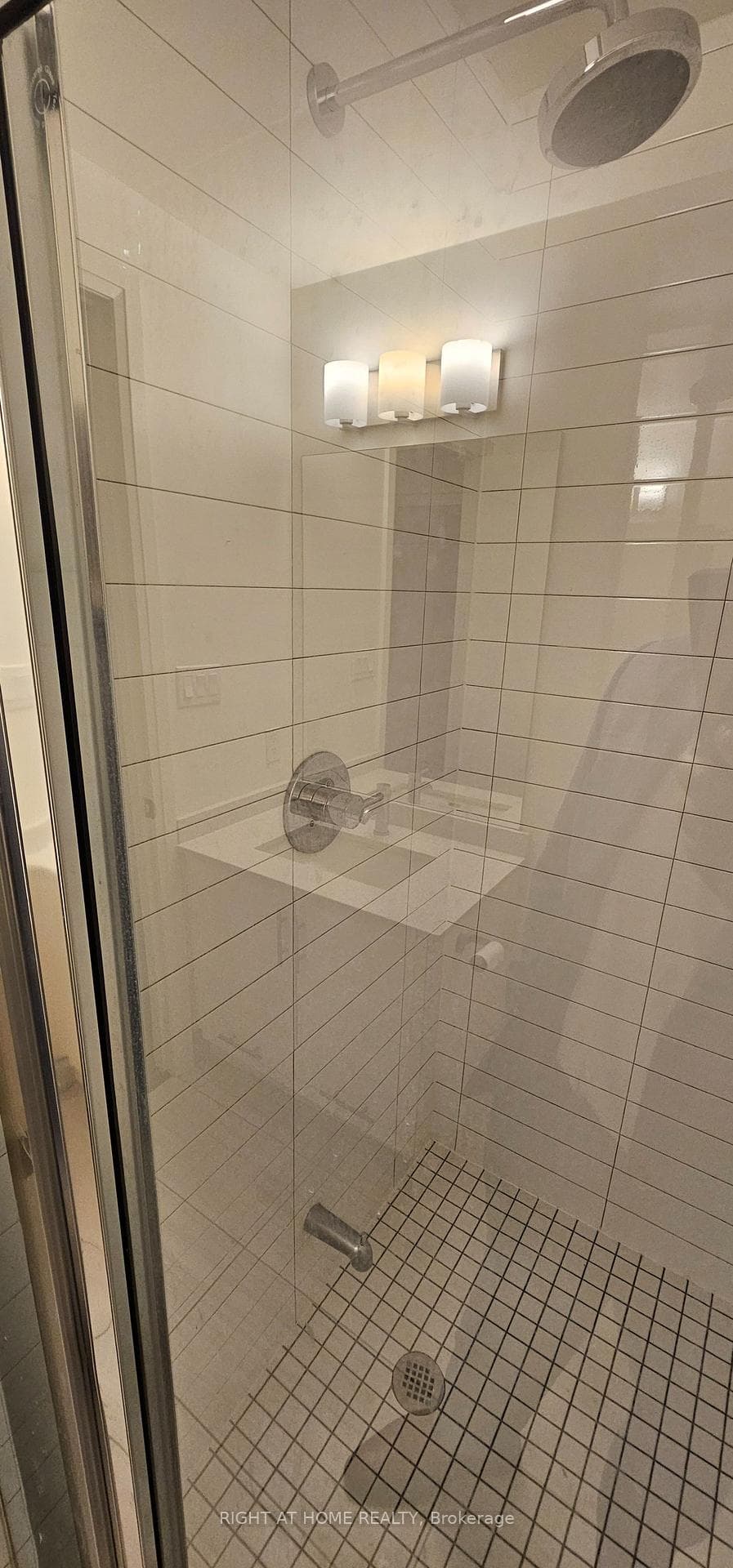 460 Adelaide Street Unit 632 photo 14