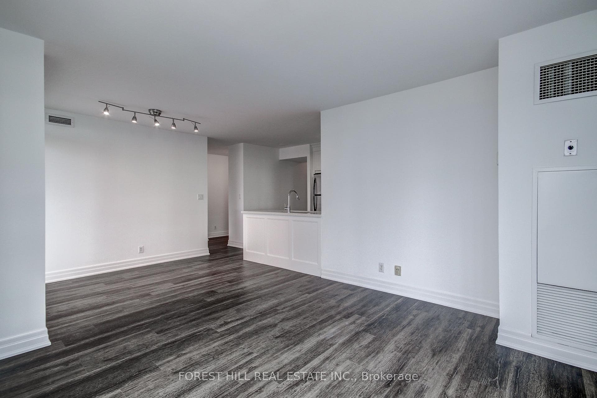 397 Front Street Unit 2703 photo 10