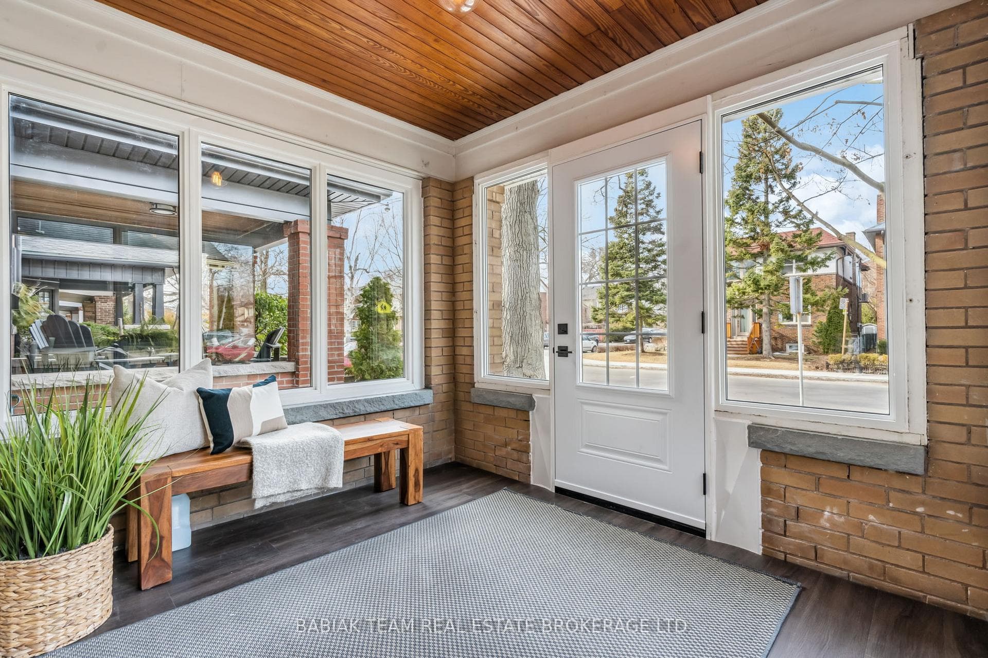 131 Colbeck Street photo 3