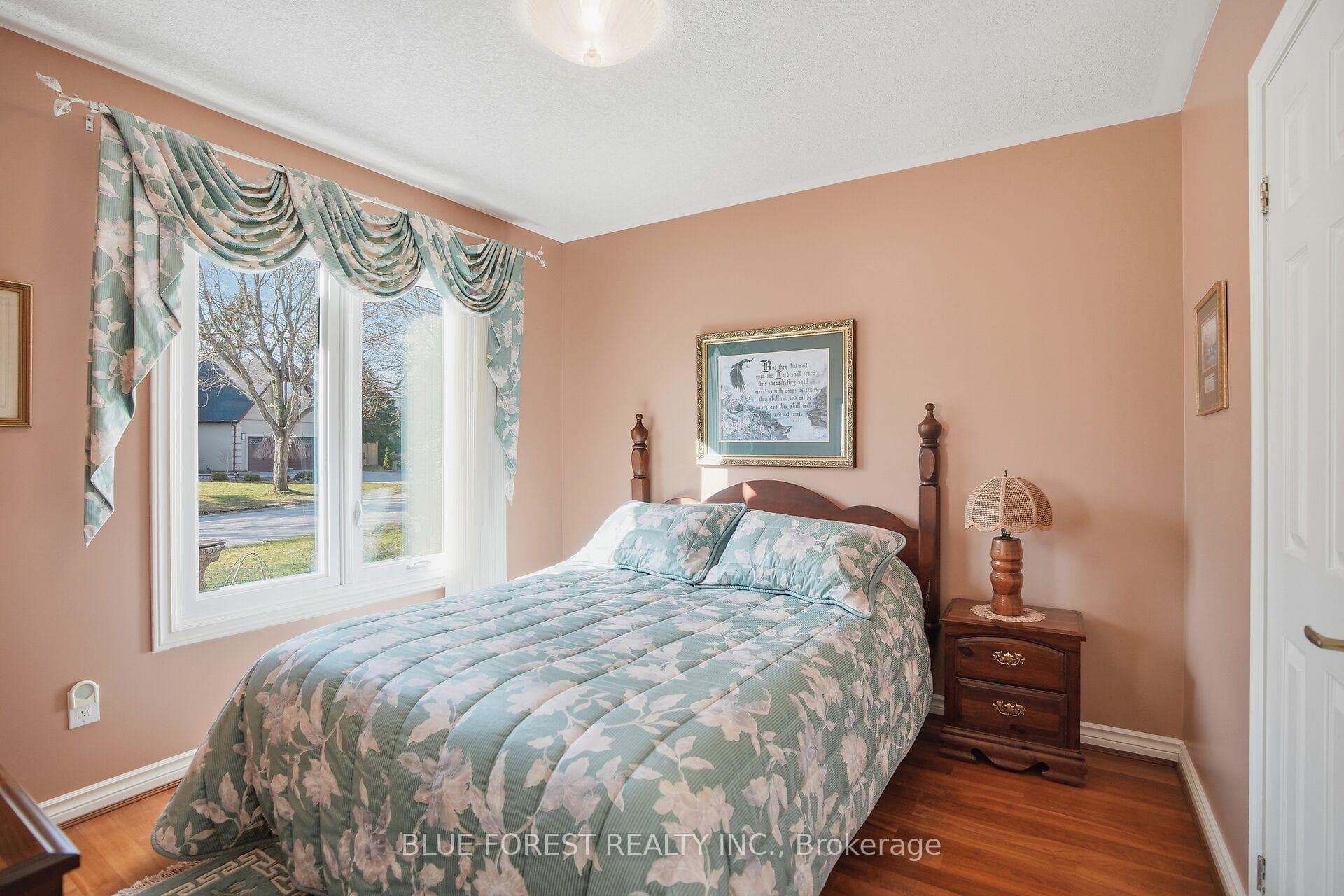 18 Shady Lane photo 22