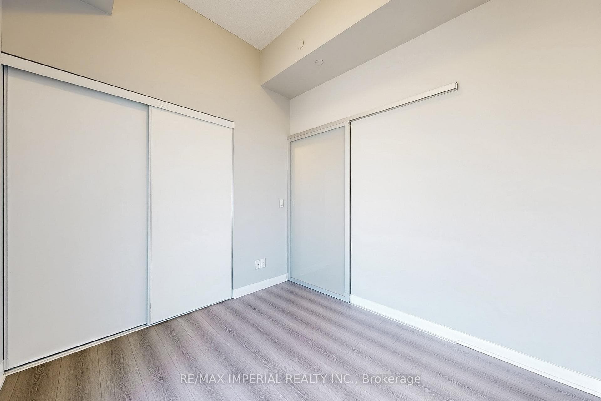 435 Richmond Street Unit Ph104 photo 21
