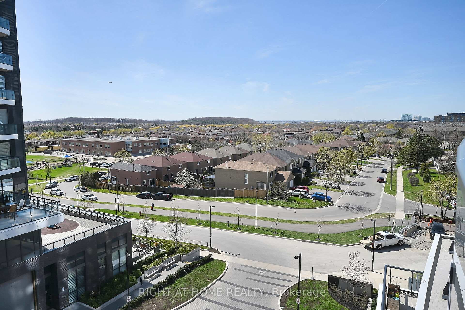 35 WATERGARDEN Drive Unit 516 photo 34